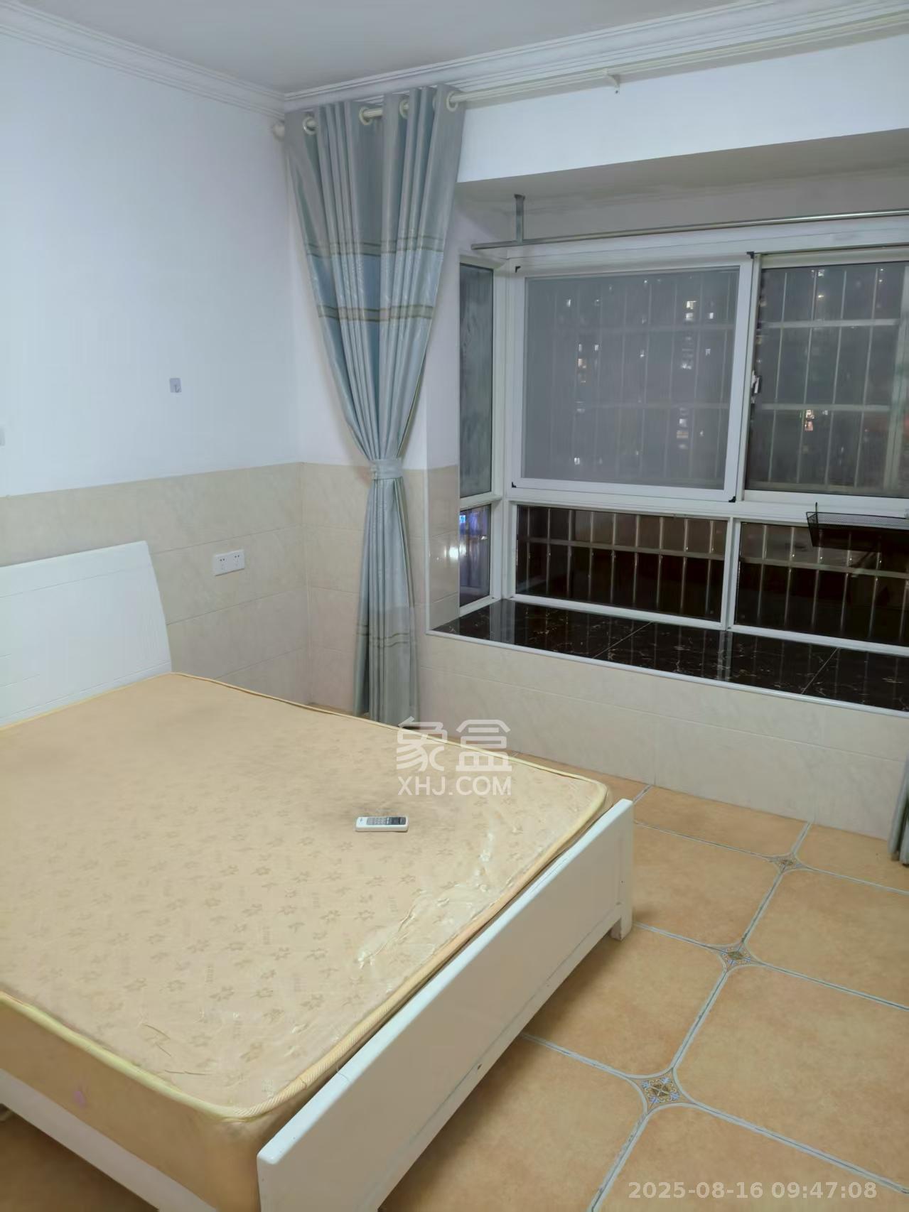 和润园一、二期  1室1厅1卫    1200.0元/月室内图