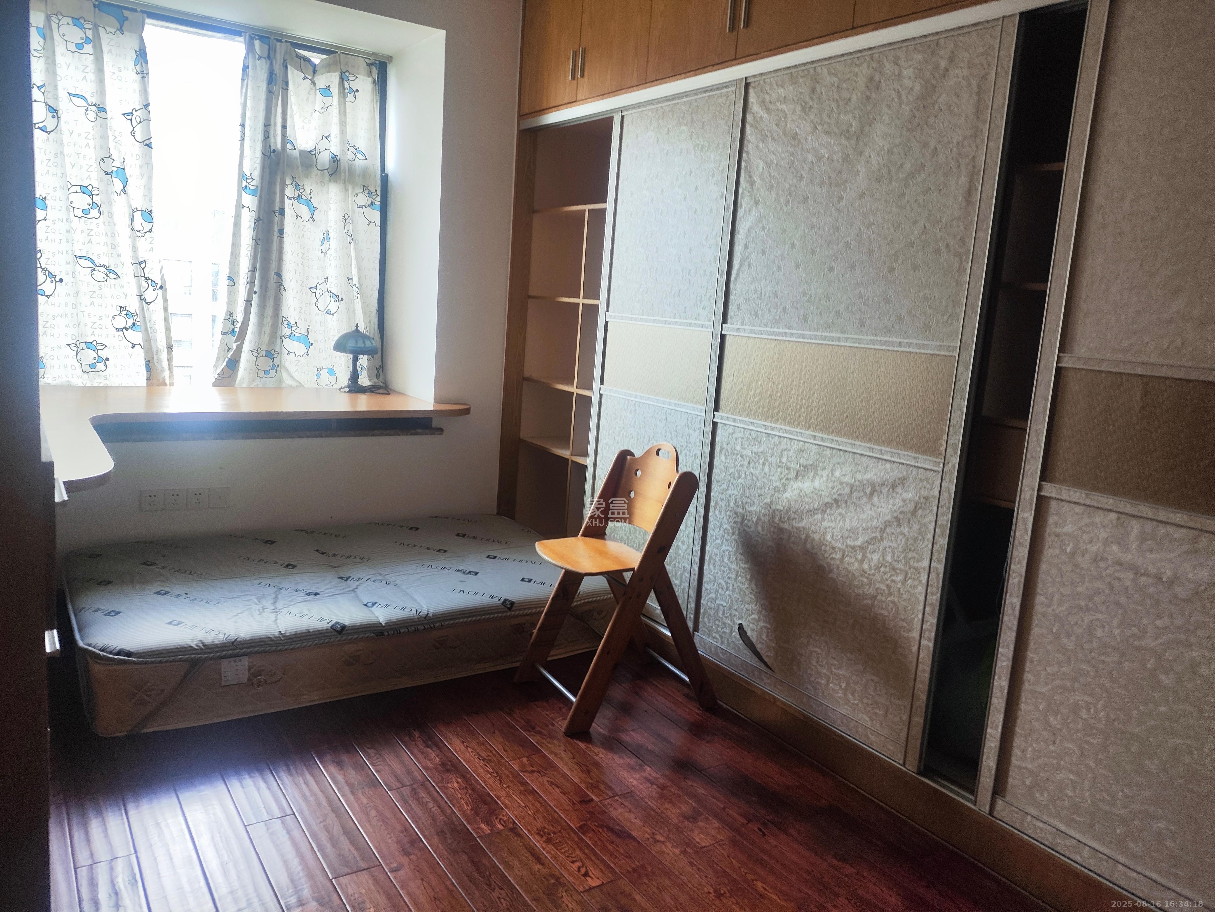 和卉家园 4室2厅2卫 4500.0元/月 和卉家园 4室2厅2卫 4500.0元/月室内图