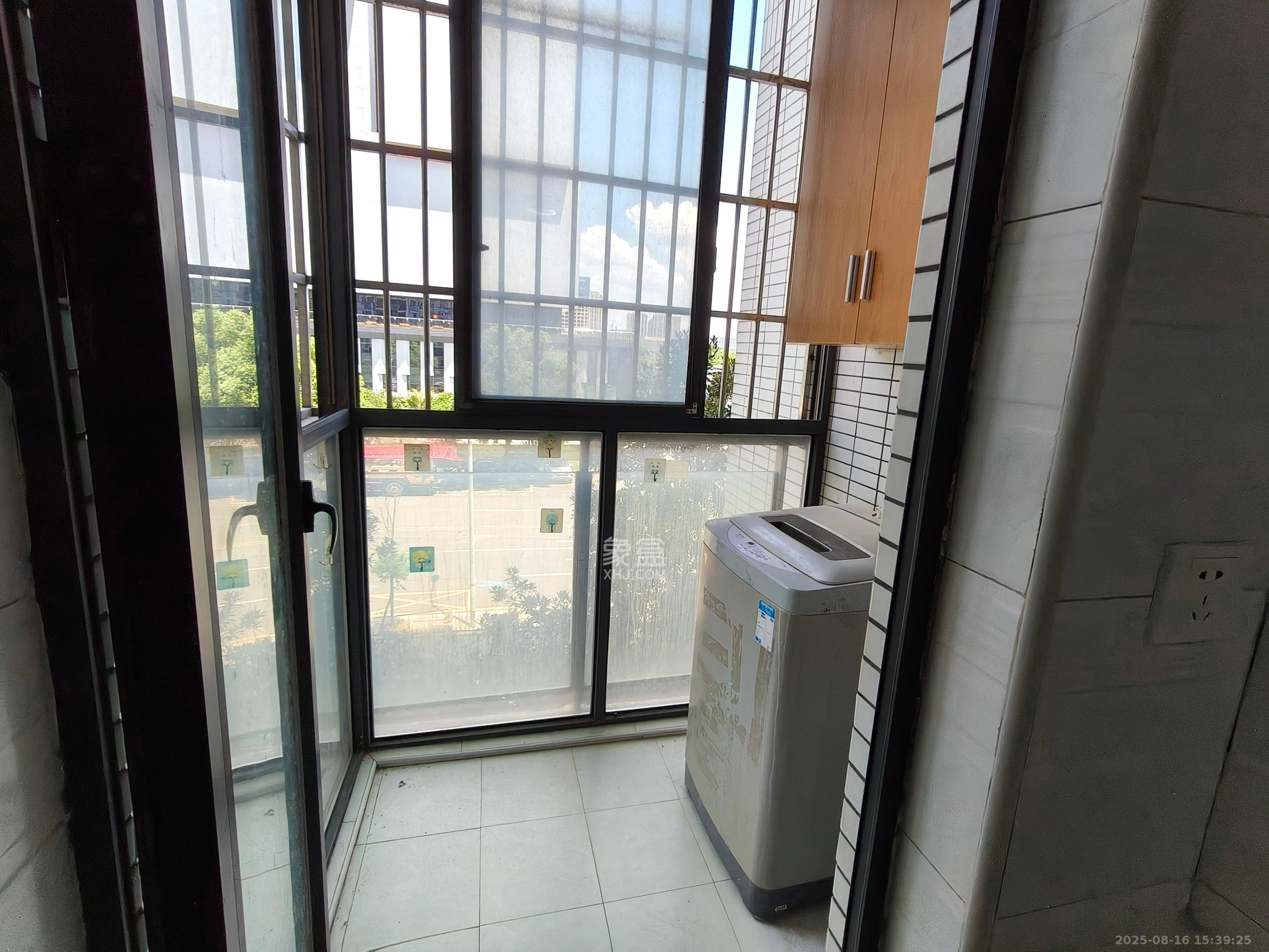 星城映象 3室2厅1卫 2200.0元/月 星城映象 3室2厅1卫 2200.0元/月室内图