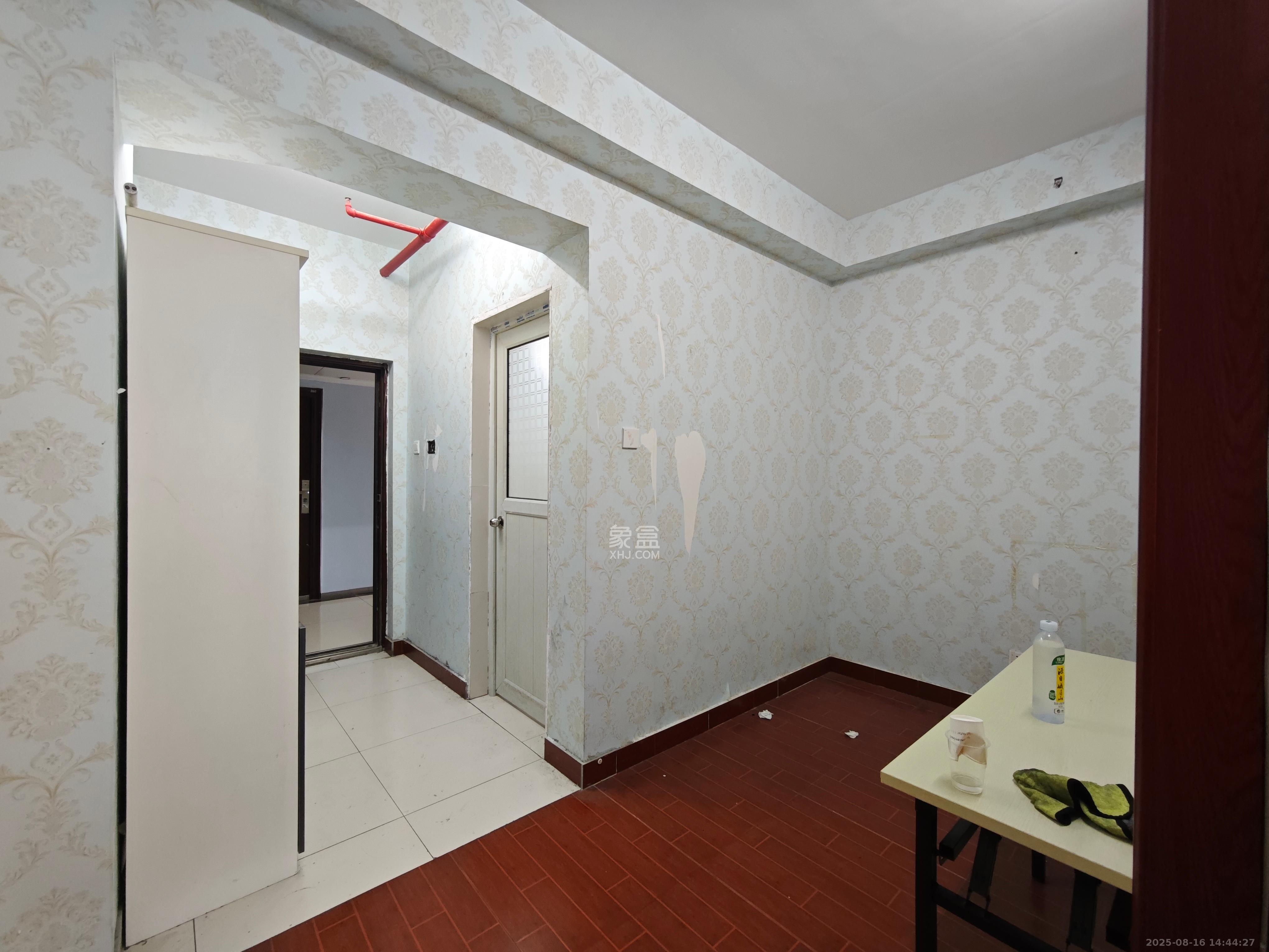 五矿万境水岸二期(五矿万境水岸和苑) 1室1厅1卫 1400.0元/月 五矿万境水岸二期(五矿万境水岸和苑) 1室1厅1卫 1400.0元/月室内图