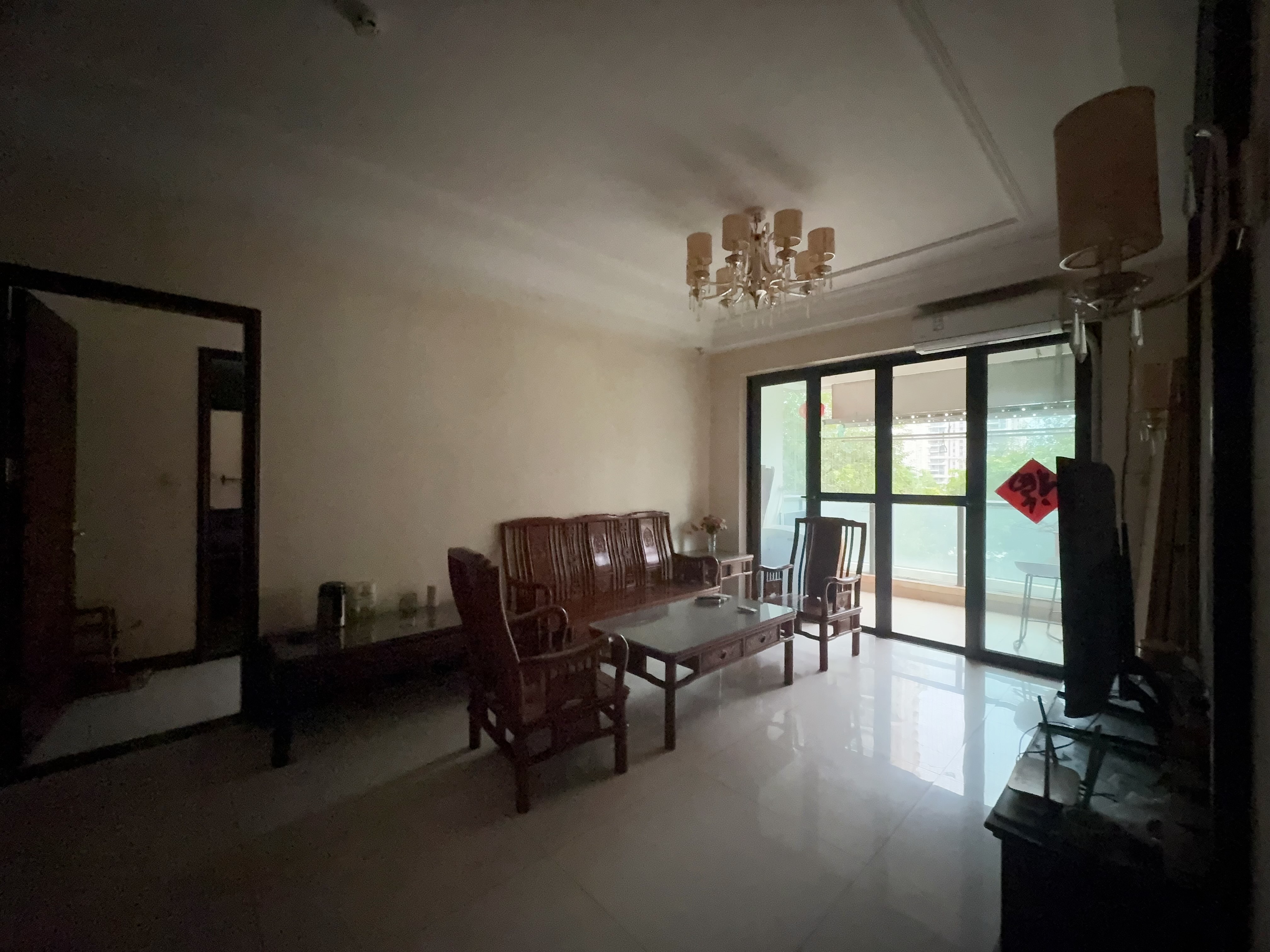 恒大海口文化旅游城 3室2厅2卫 2200.0元/月 恒大海口文化旅游城 3室2厅2卫 2200.0元/月室内图