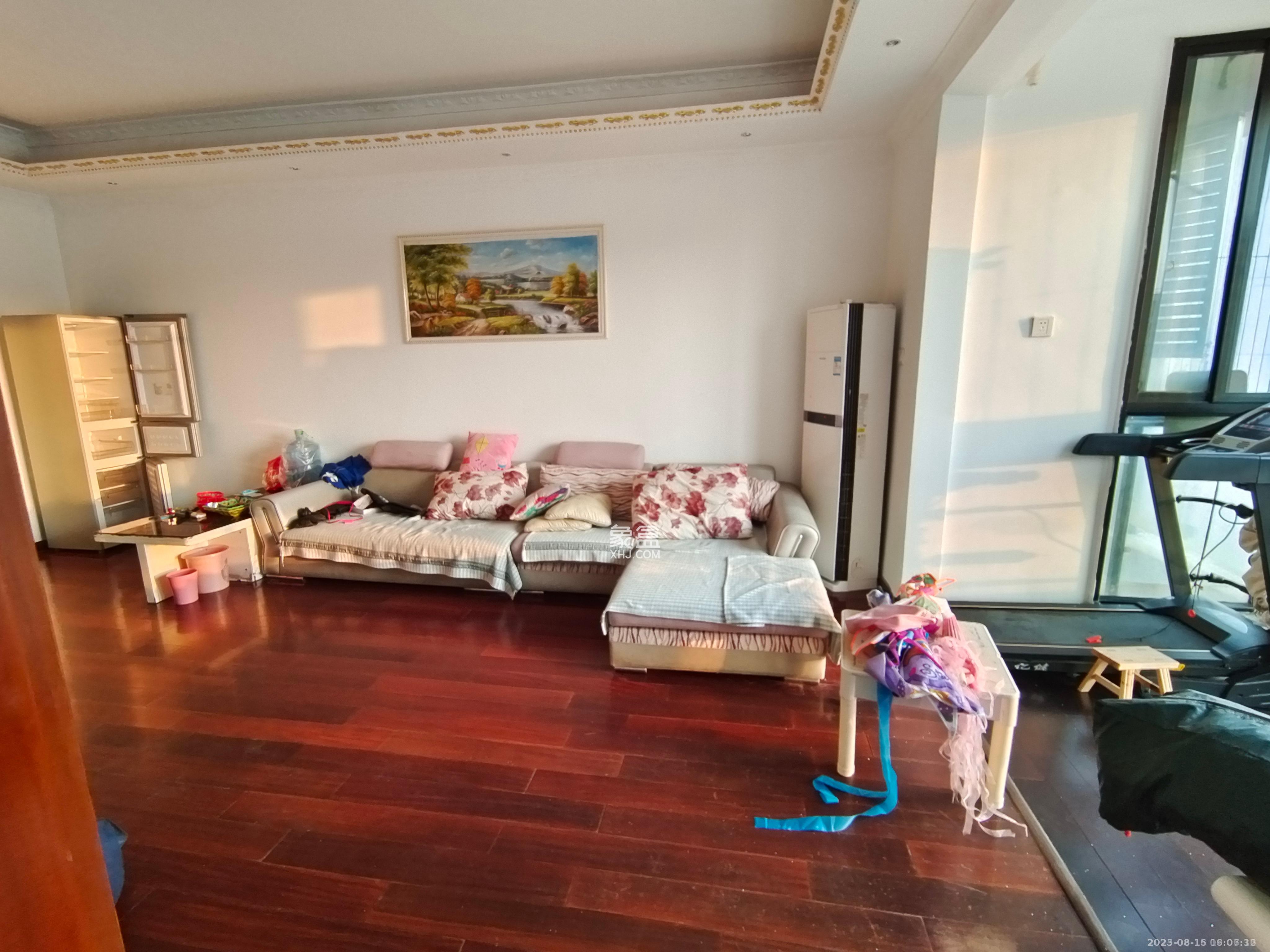 阳光100三期 3室2厅1卫 2200.0元/月 阳光100三期 3室2厅1卫 2200.0元/月室内图