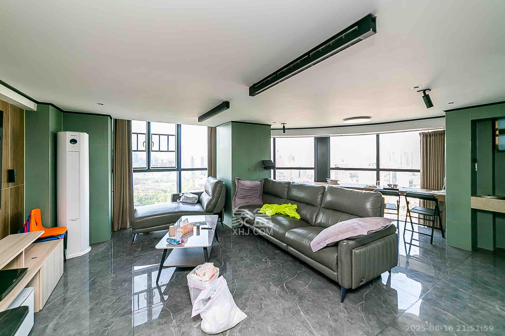 万润时光里 3室1厅2卫 4200.0元/月 万润时光里 3室1厅2卫 4200.0元/月室内图