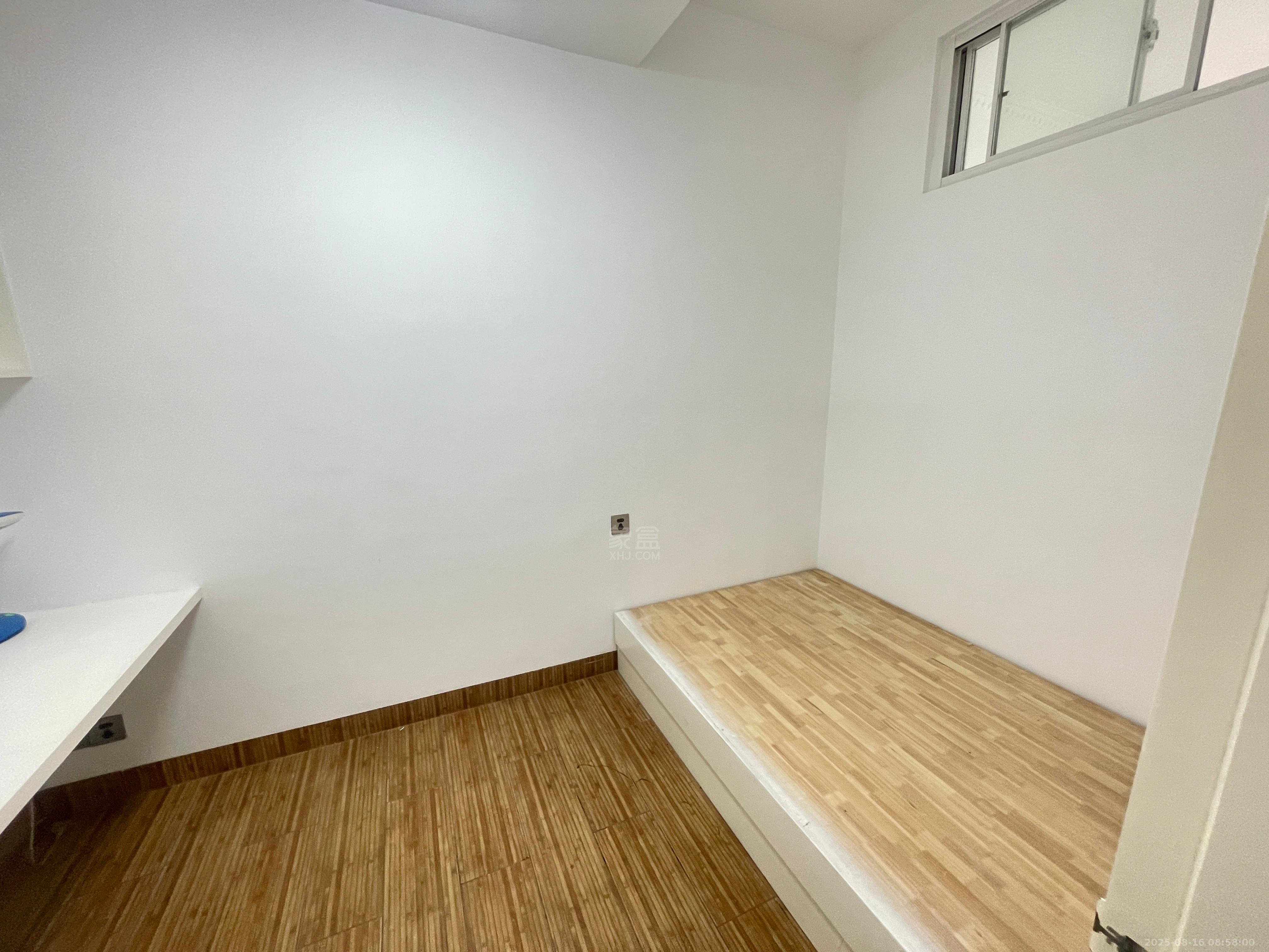 水岸春天 3室2厅1卫 2080.0元/月 水岸春天 3室2厅1卫 2080.0元/月室内图