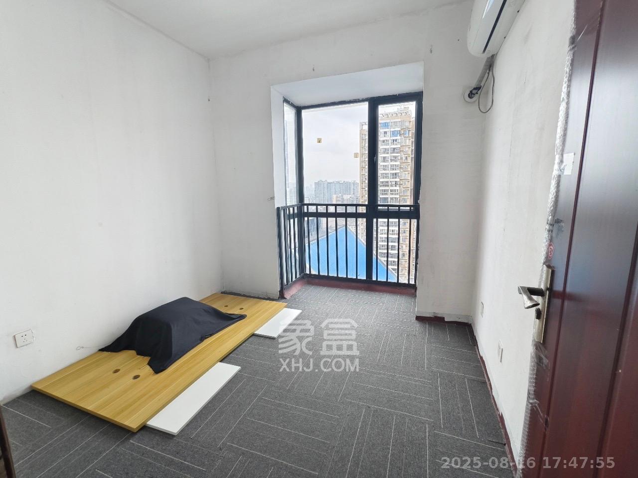 凯通国际城(凯通朝庭) 3室2厅1卫 2700.0元/月 凯通国际城(凯通朝庭) 3室2厅1卫 2700.0元/月室内图