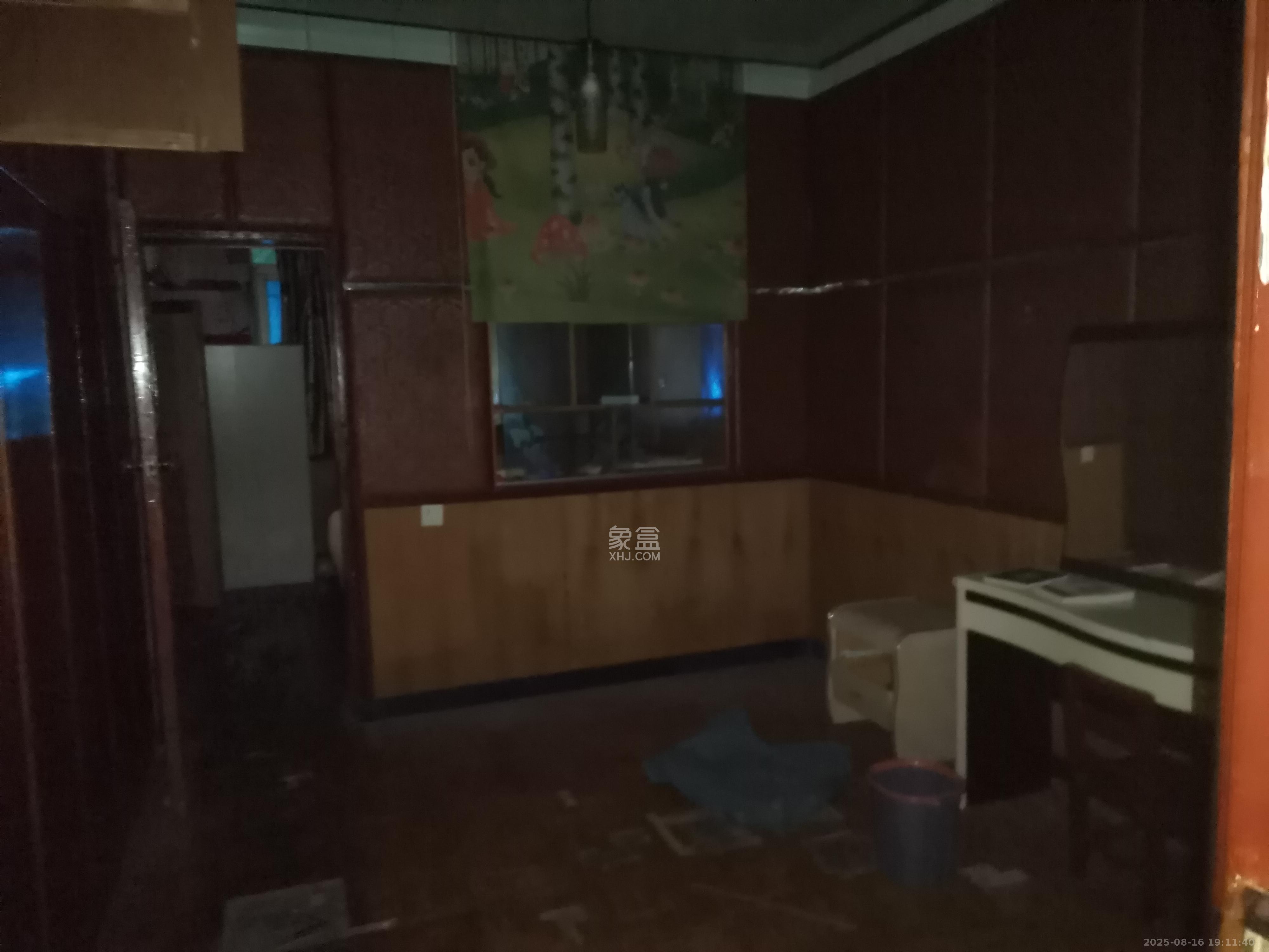 小林子冲社区 3室1厅1卫 2000.00元/月 小林子冲社区 3室1厅1卫 2000.00元/月室内图