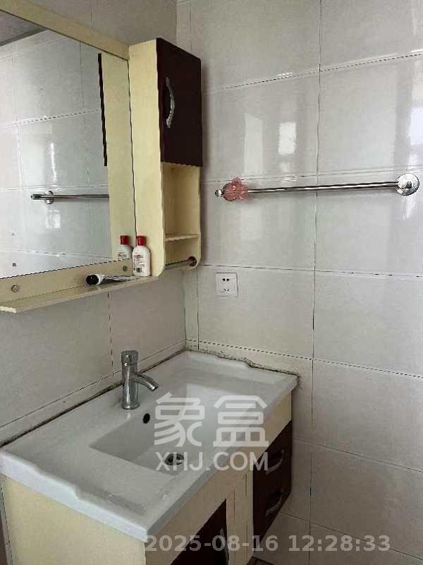 阿弥岭一二片  5室1厅1卫   1700.00元/月室内图