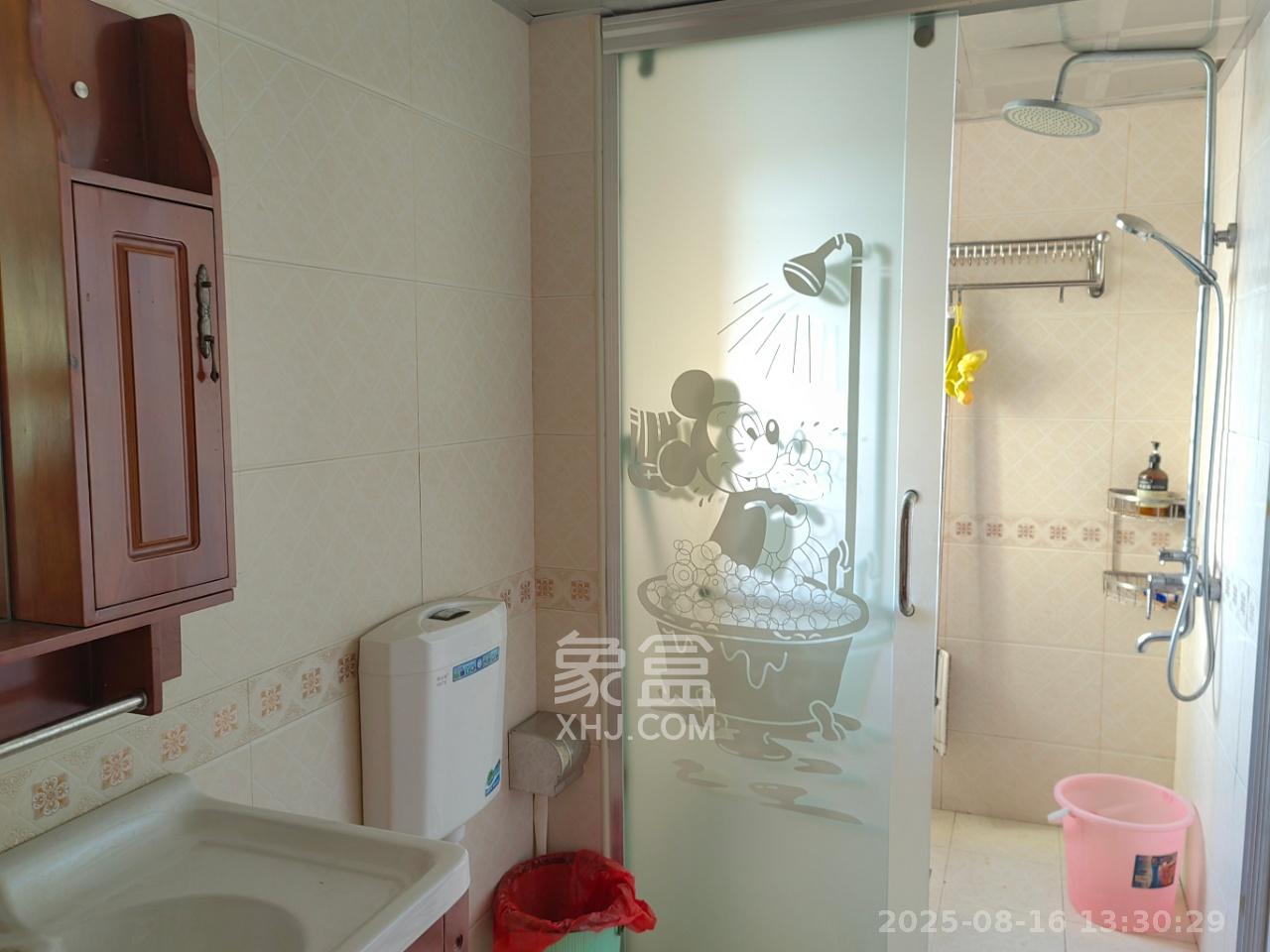 碧桂园公园壹号(凯怡茗苑)  3室2厅2卫    2000.0元/月 碧桂园公园壹号(凯怡茗苑)  3室2厅2卫    2000.0元/月室内图