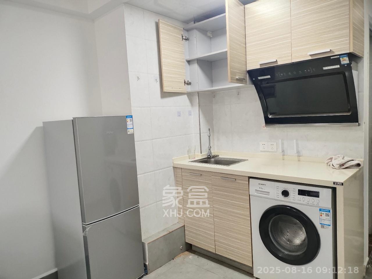 裕天国际商汇中心  1室1厅1卫    1300.0元/月室内图