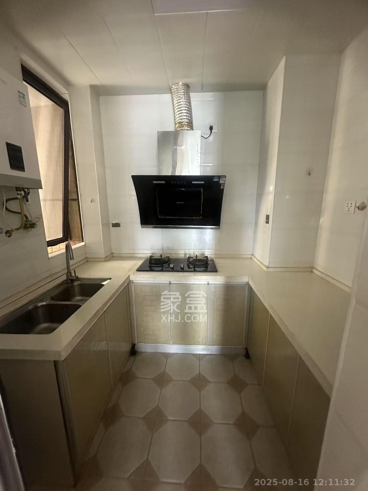 国泰九龙湾  3室2厅1卫    1800.0元/月室内图