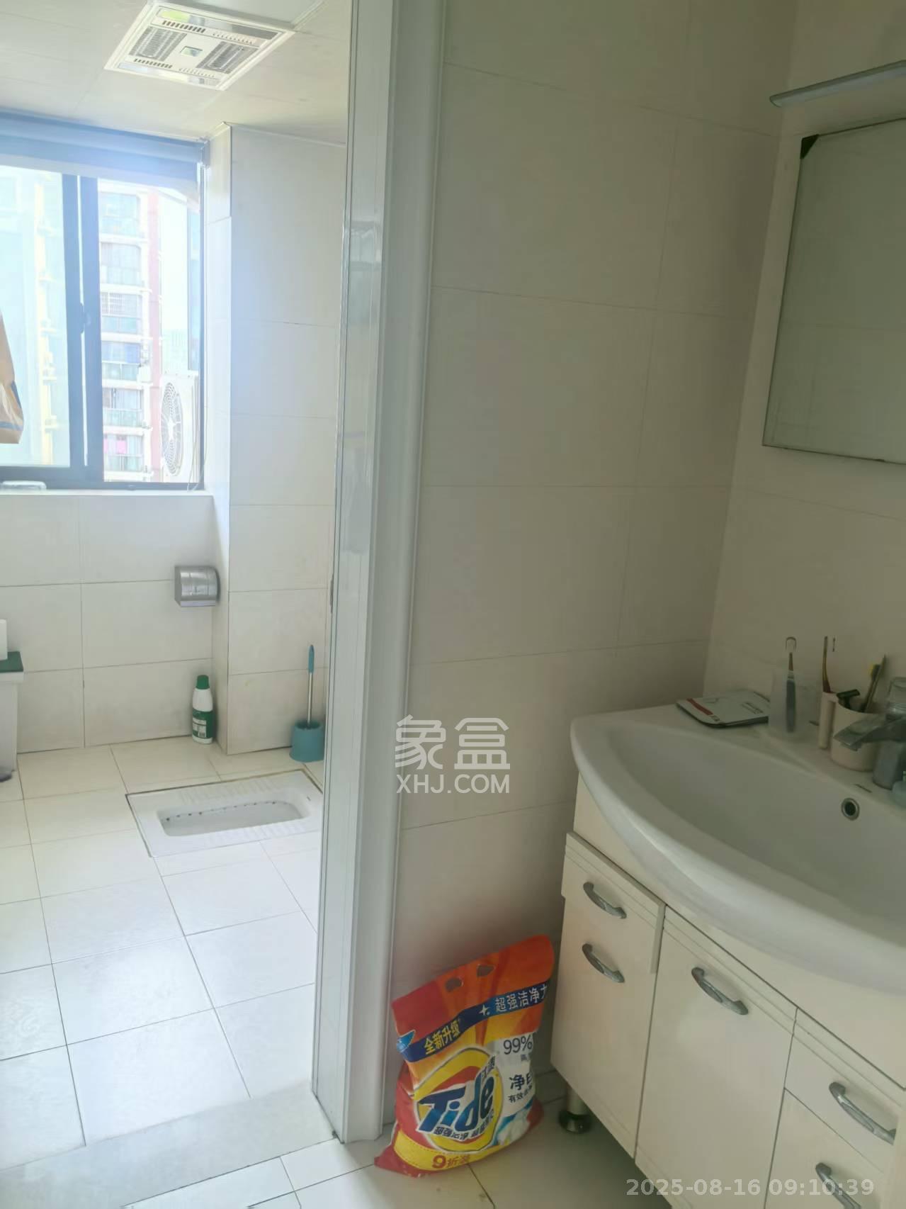 万树丹堤  3室2厅2卫    3099.0元/月室内图