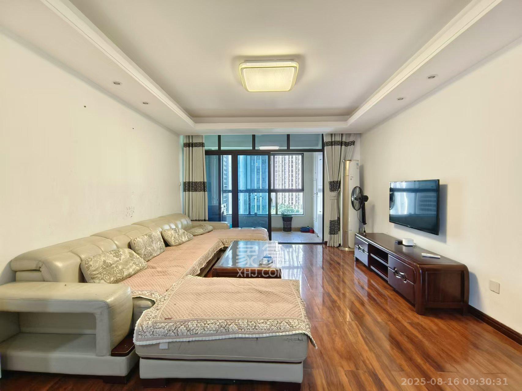 绿地中央广场  3室2厅2卫    3300.0元/月 绿地中央广场  3室2厅2卫    3300.0元/月室内图