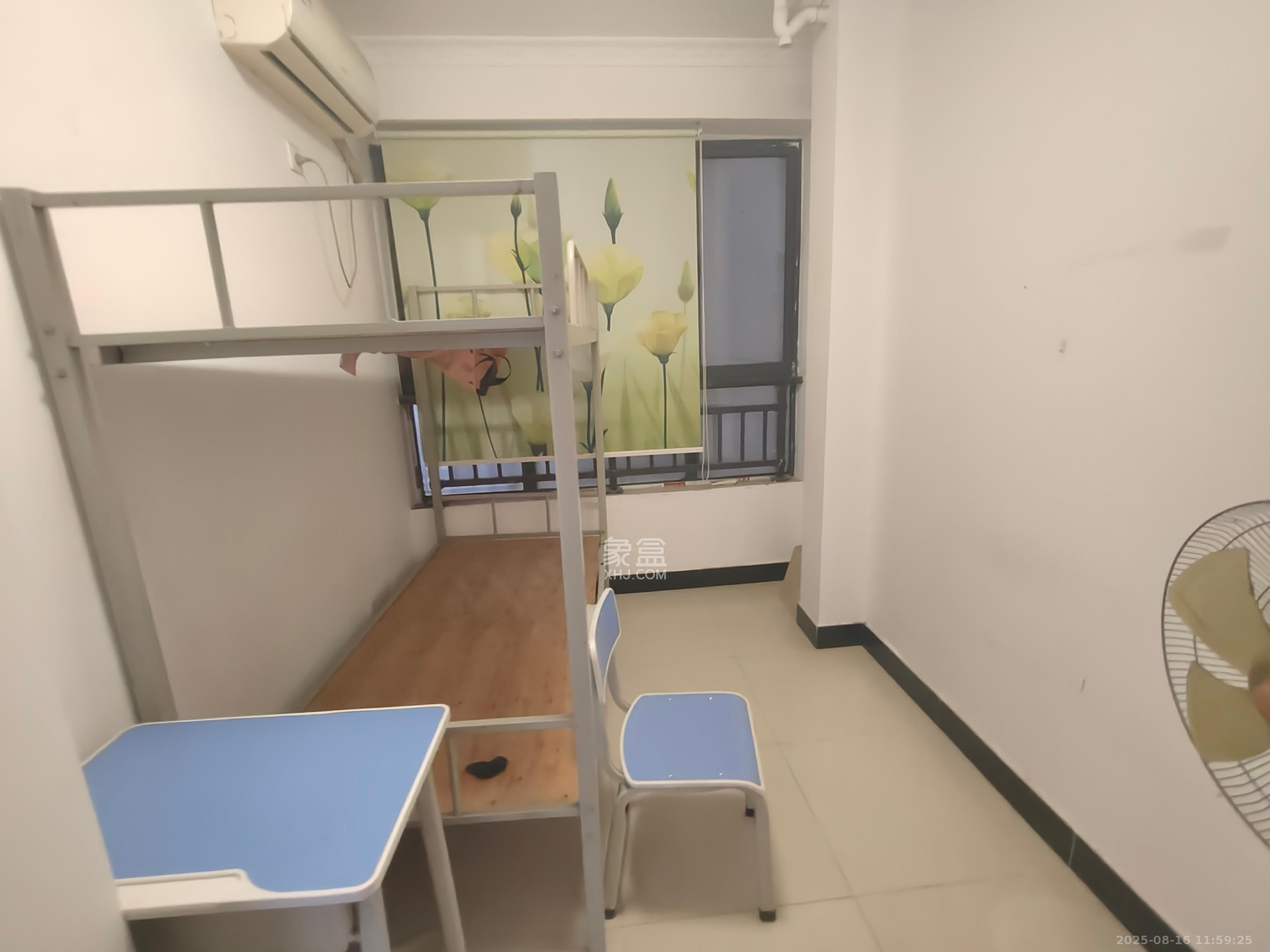 中国铁建梅溪青秀一期  4室2厅1卫    2700.0元/月室内图