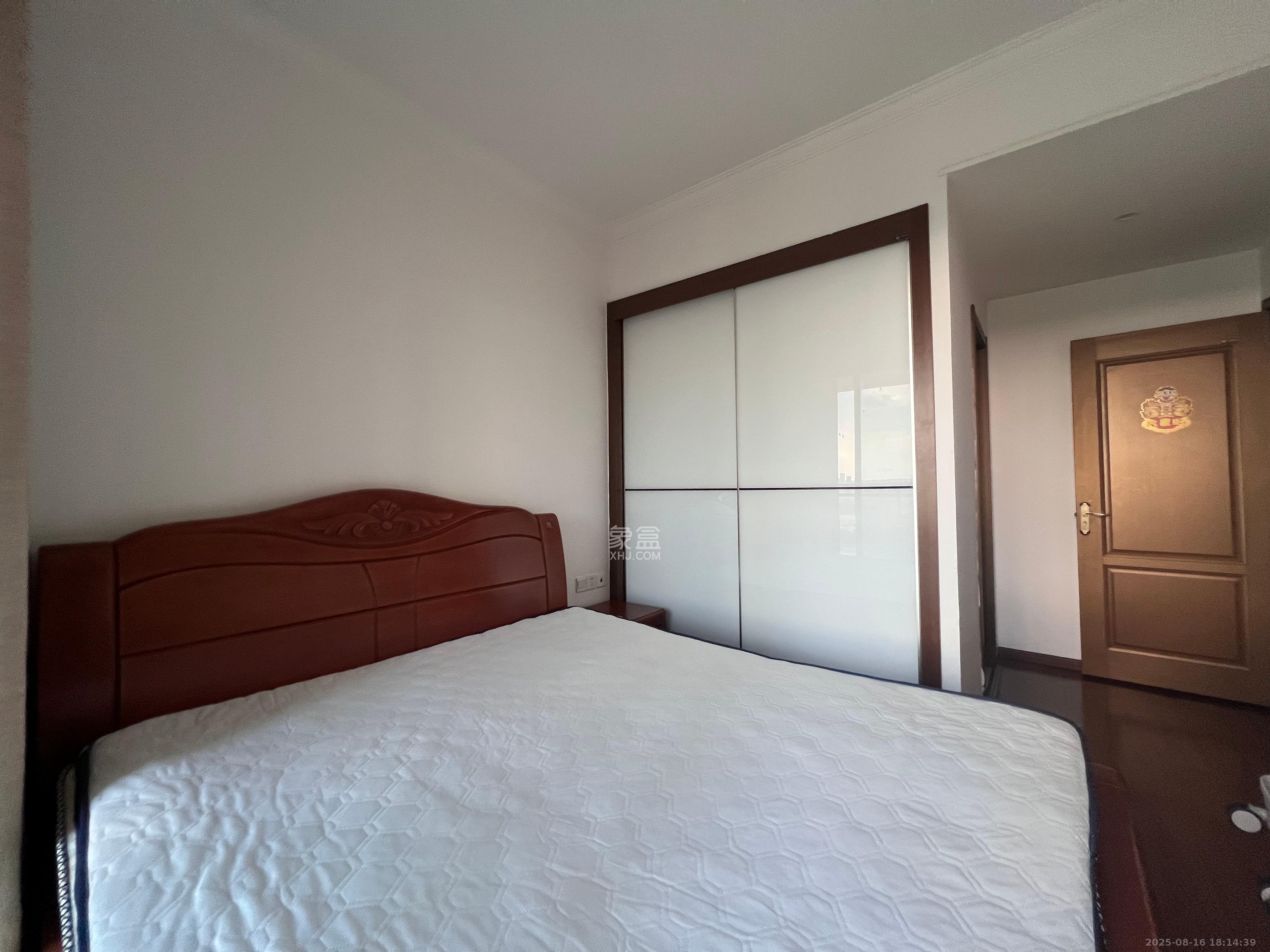 旺德府恺悦国际  2室2厅2卫    2100.0元/月室内图