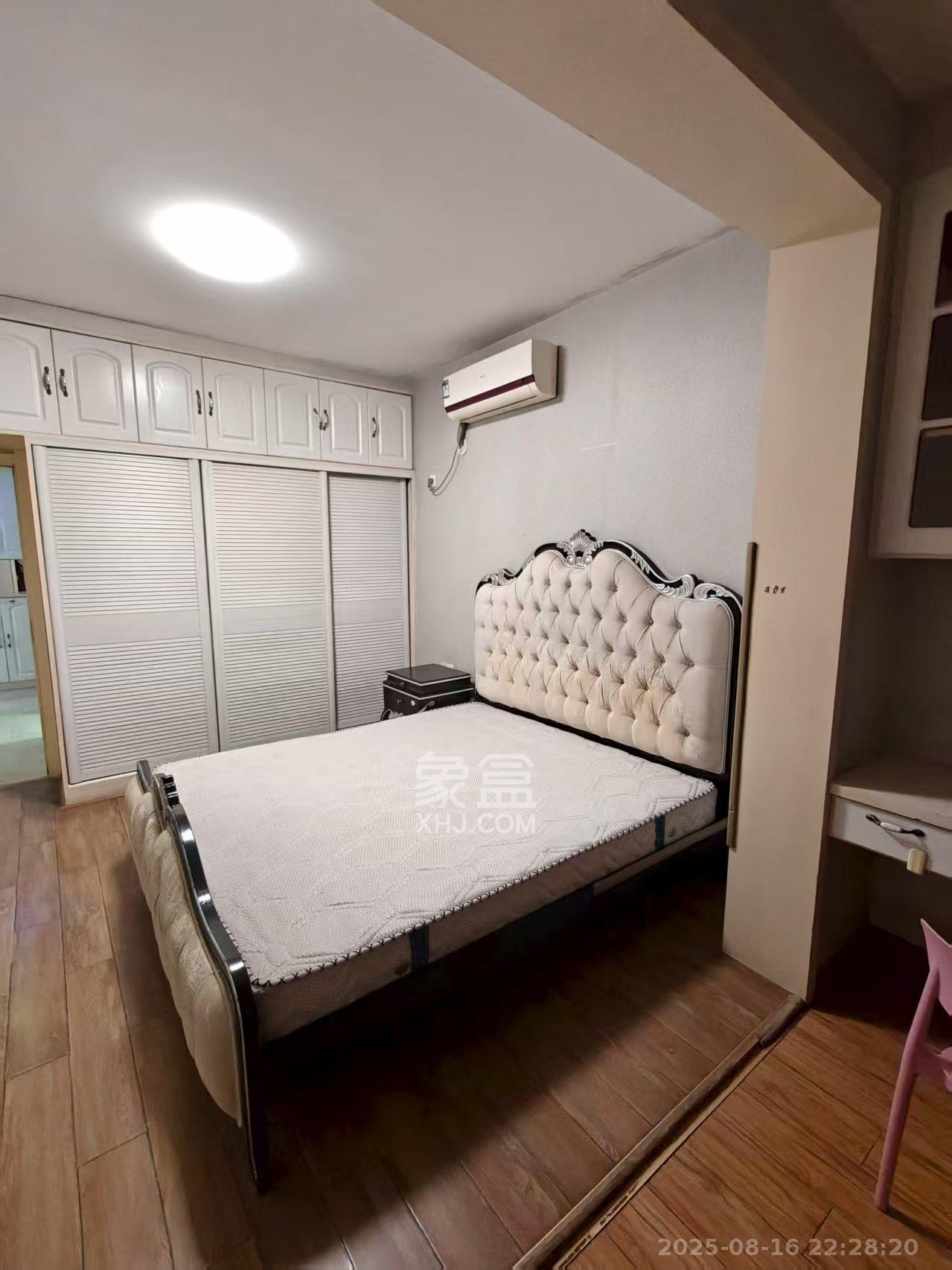 中信文化广场（中信新城二期）  3室1厅1卫    2000.0元/月室内图