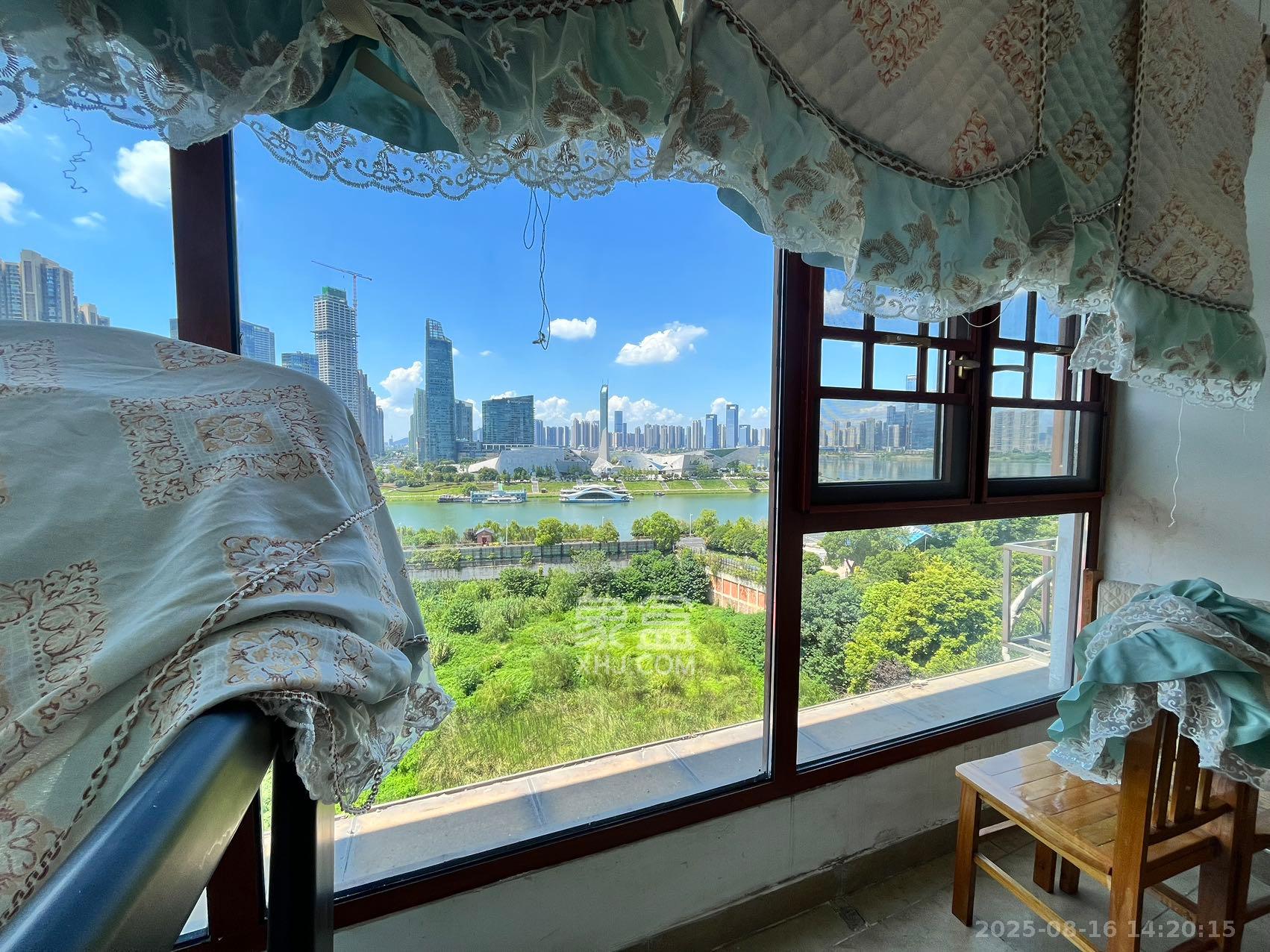 恒大御景半岛湘江苑（恒大御景半岛一期）  1室2厅1卫   2800.00元/月室内图