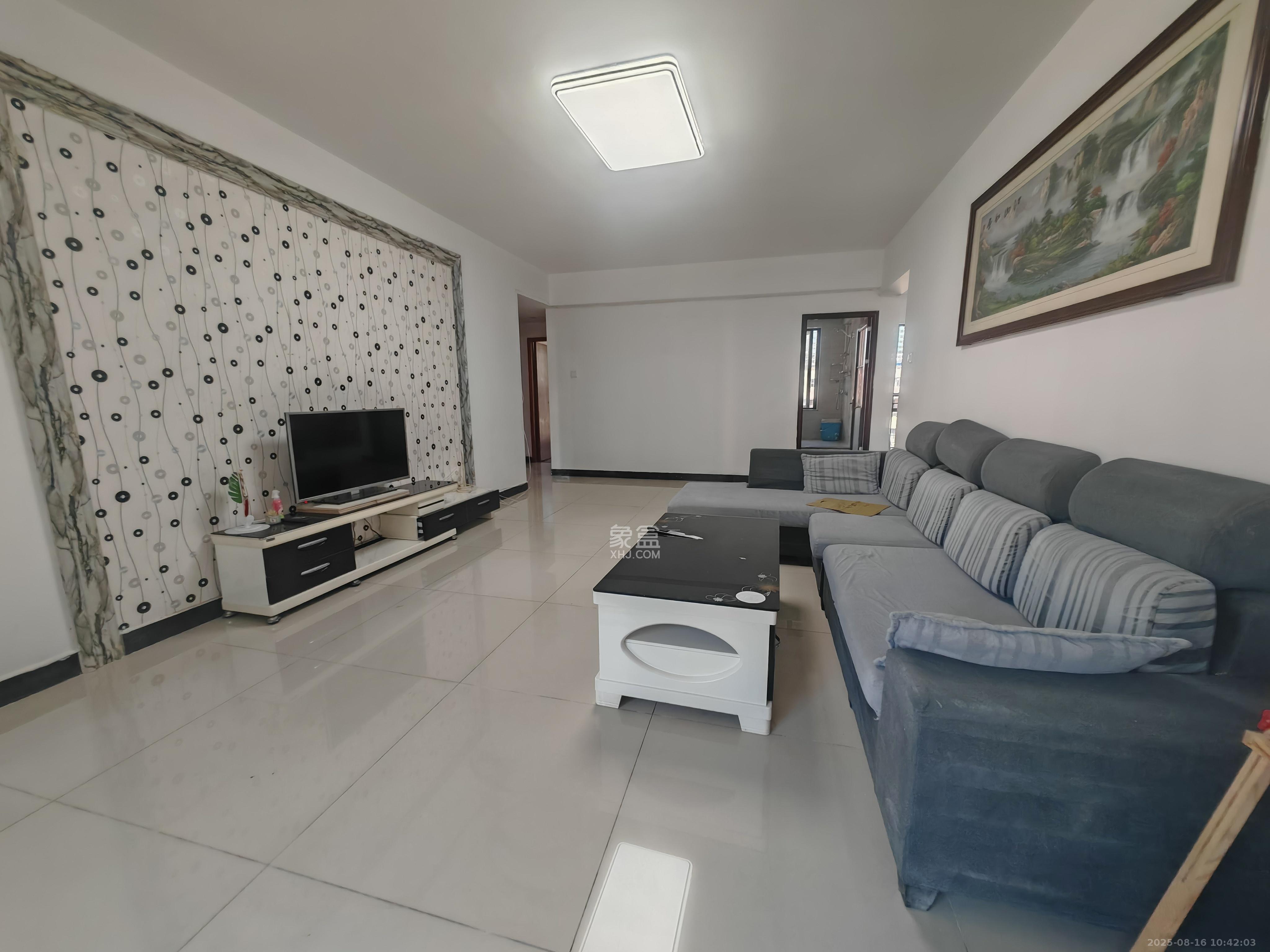 卓越蔚蓝海岸一期 4室2厅2卫 2800.0元/月 卓越蔚蓝海岸一期 4室2厅2卫 2800.0元/月室内图