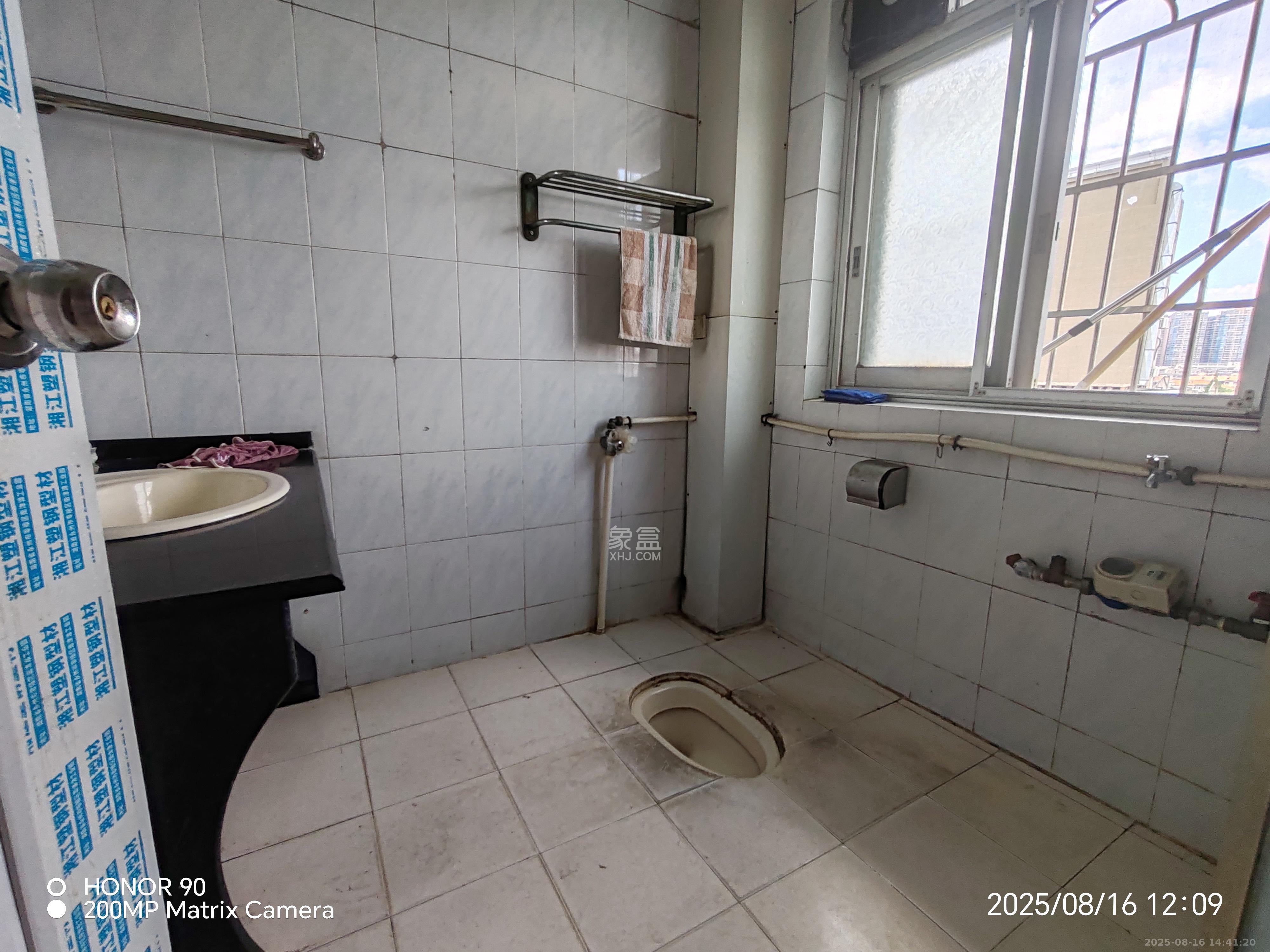 狮子山一片 4室2厅2卫 1800.0元/月 狮子山一片 4室2厅2卫 1800.0元/月室内图