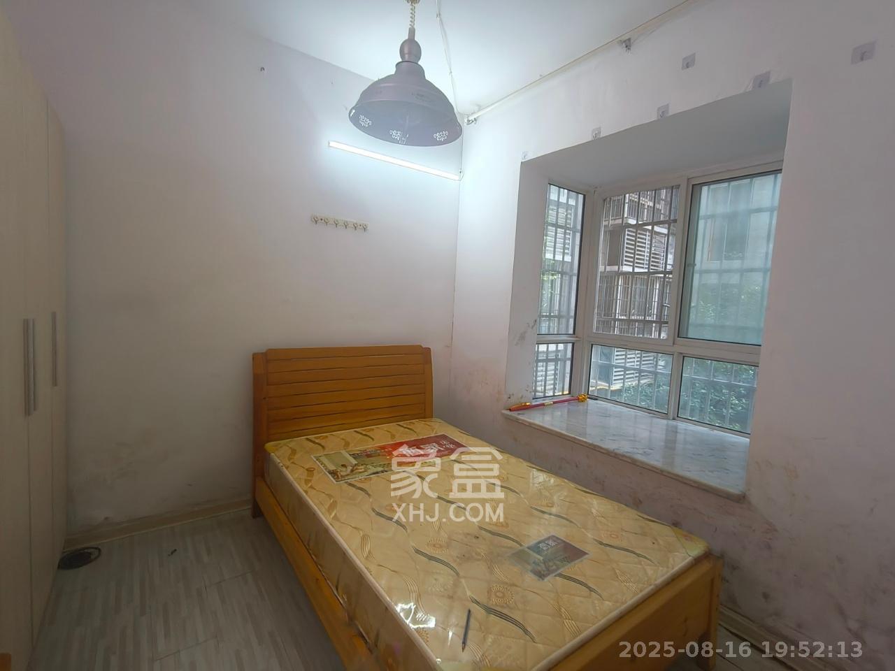 未来蜂巢  2室2厅1卫   1400.00元/月室内图