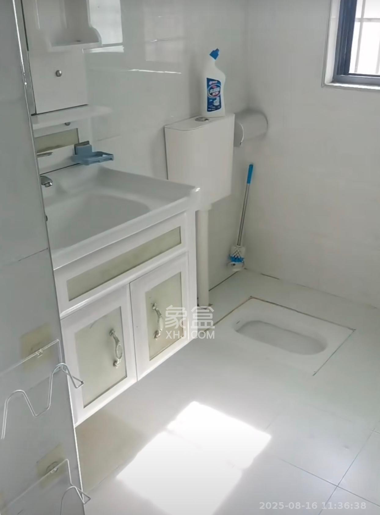 海德公园 3室2厅1卫 1900.0元/月 海德公园 3室2厅1卫 1900.0元/月室内图