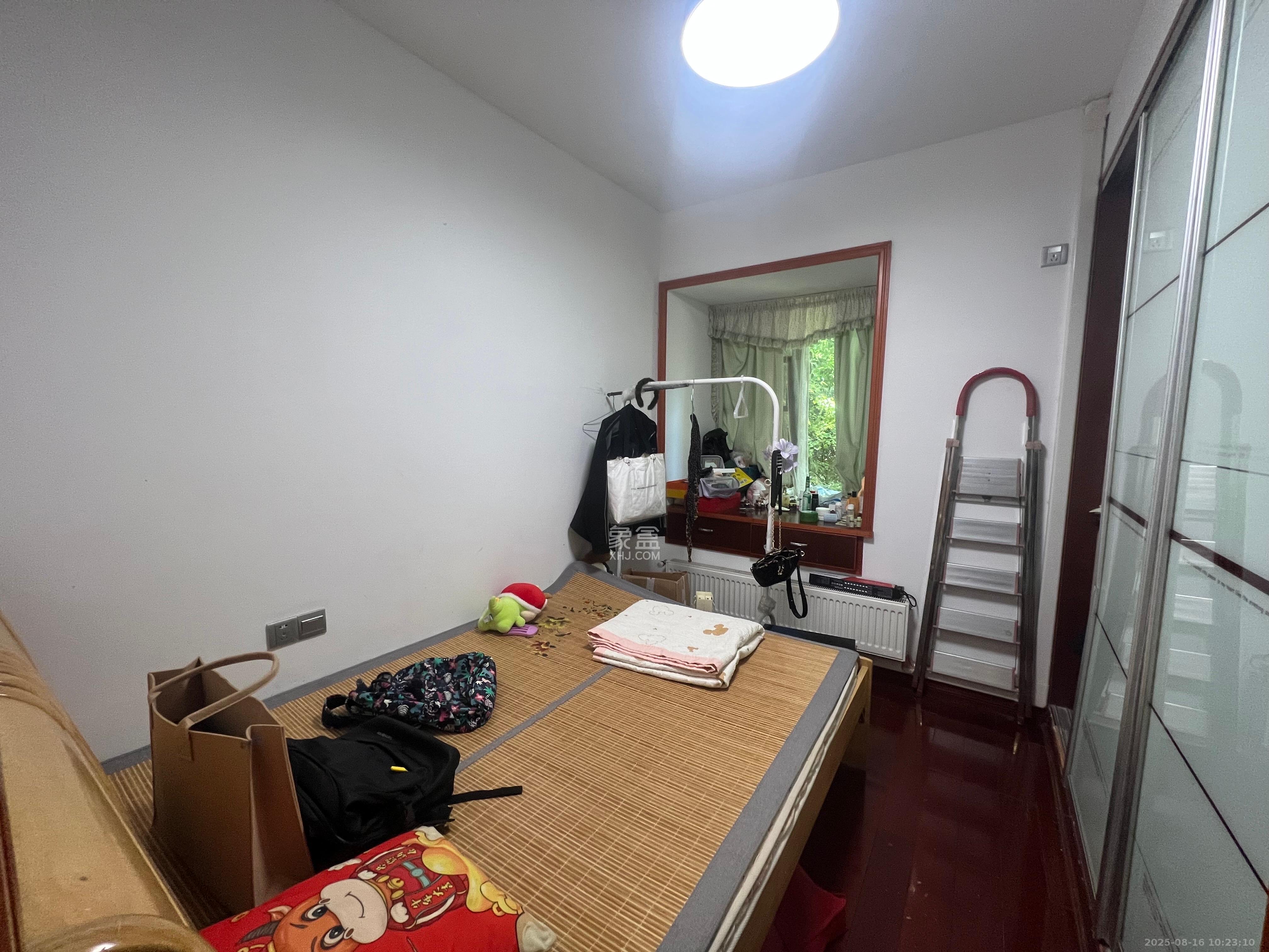 保利麓谷林语A区  3室2厅1卫   2600.00元/月室内图