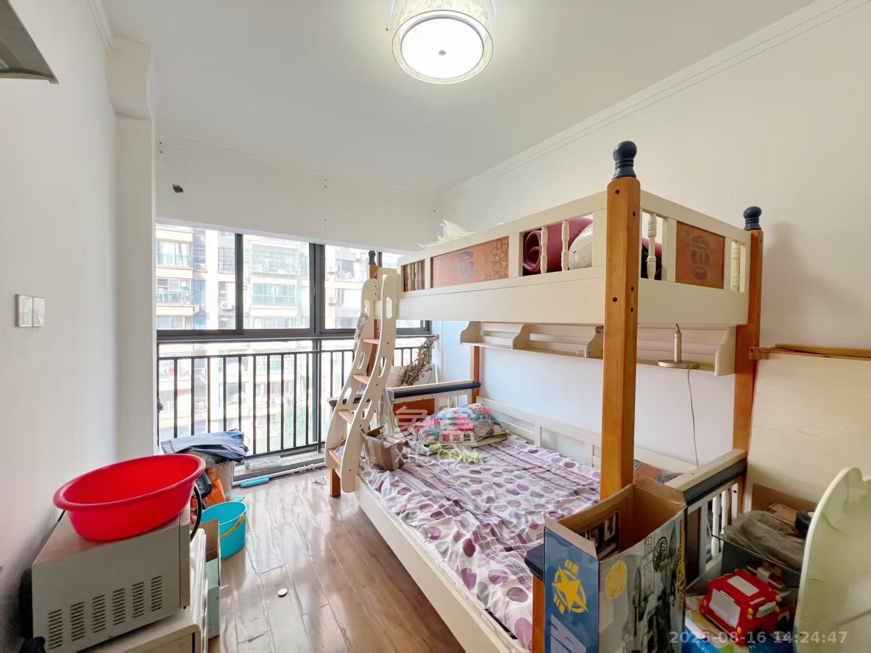 中城丽景香山园 3室2厅1卫 3300.0元/月 中城丽景香山园 3室2厅1卫 3300.0元/月室内图