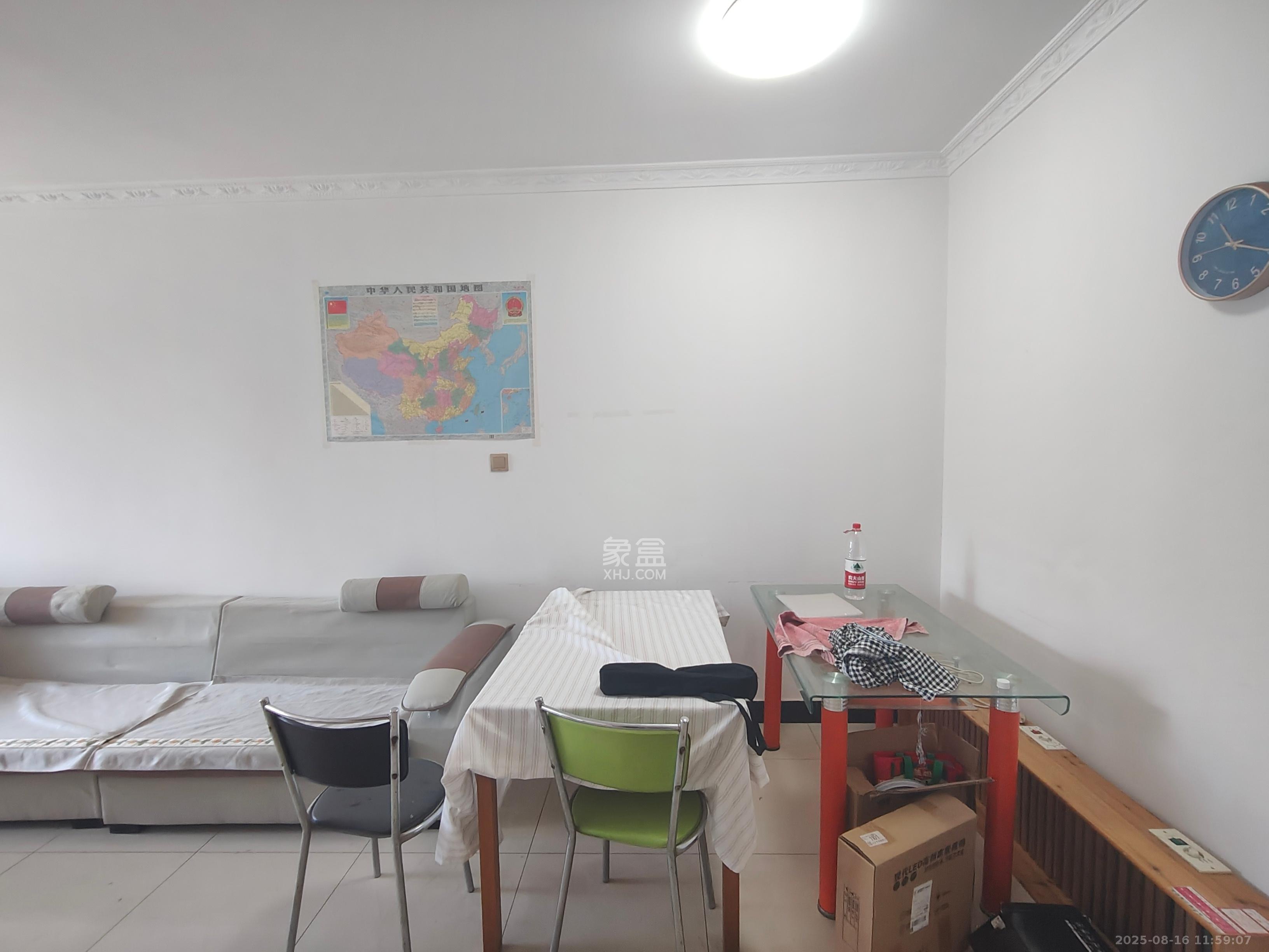 中国铁建梅溪青秀一期  4室2厅1卫    2700.0元/月室内图