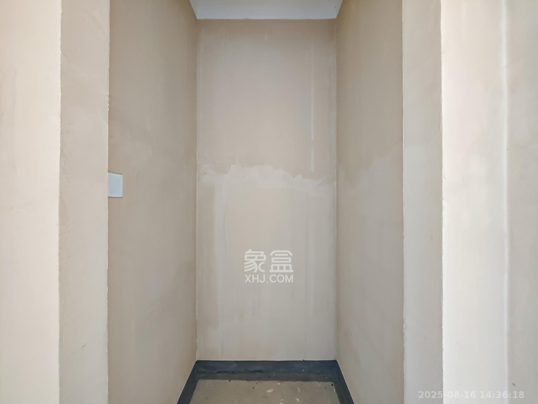 长沙融创城  3室2厅1卫    50.0万其他