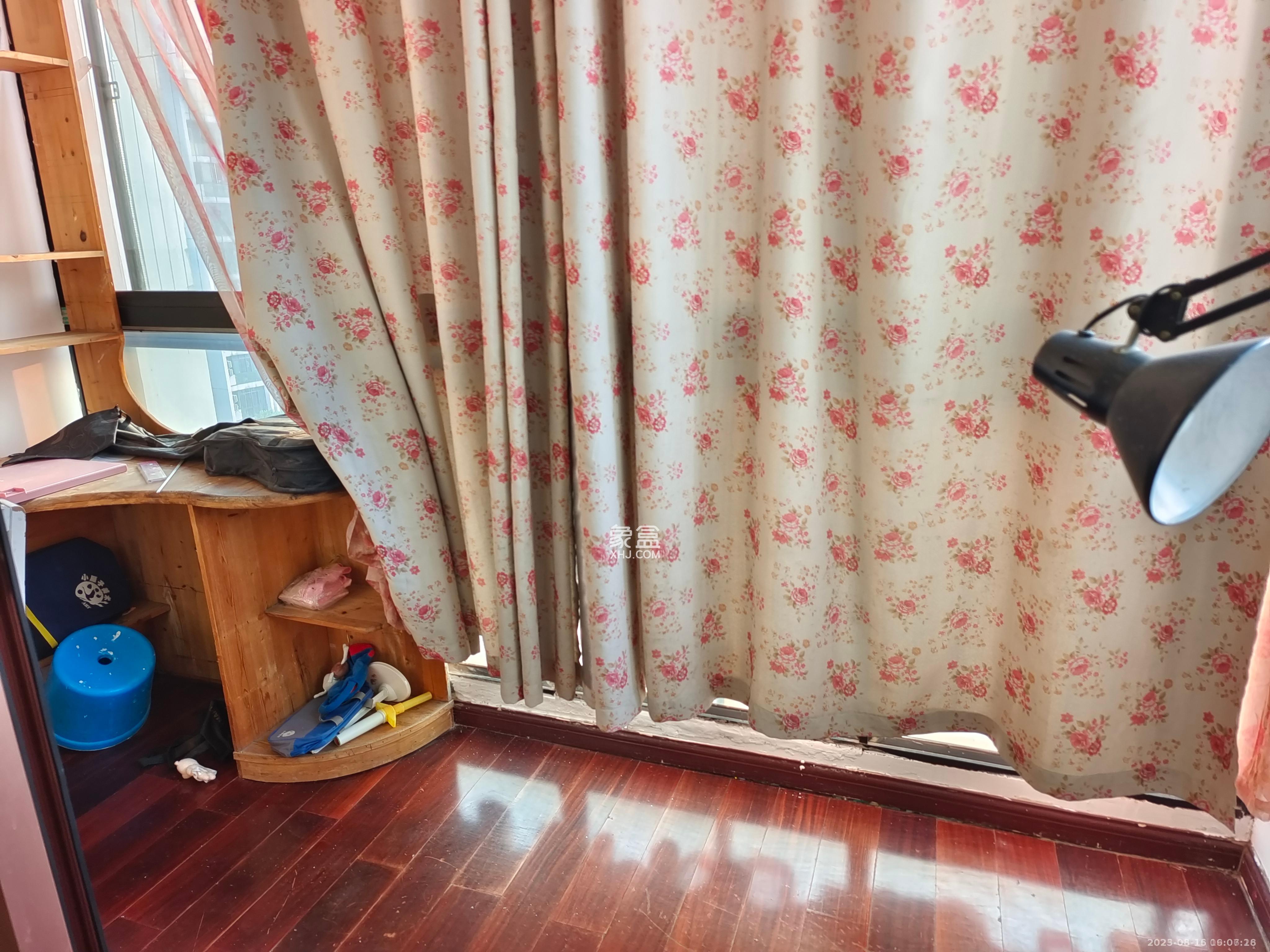 阳光100三期 3室2厅1卫 2200.0元/月 阳光100三期 3室2厅1卫 2200.0元/月室内图