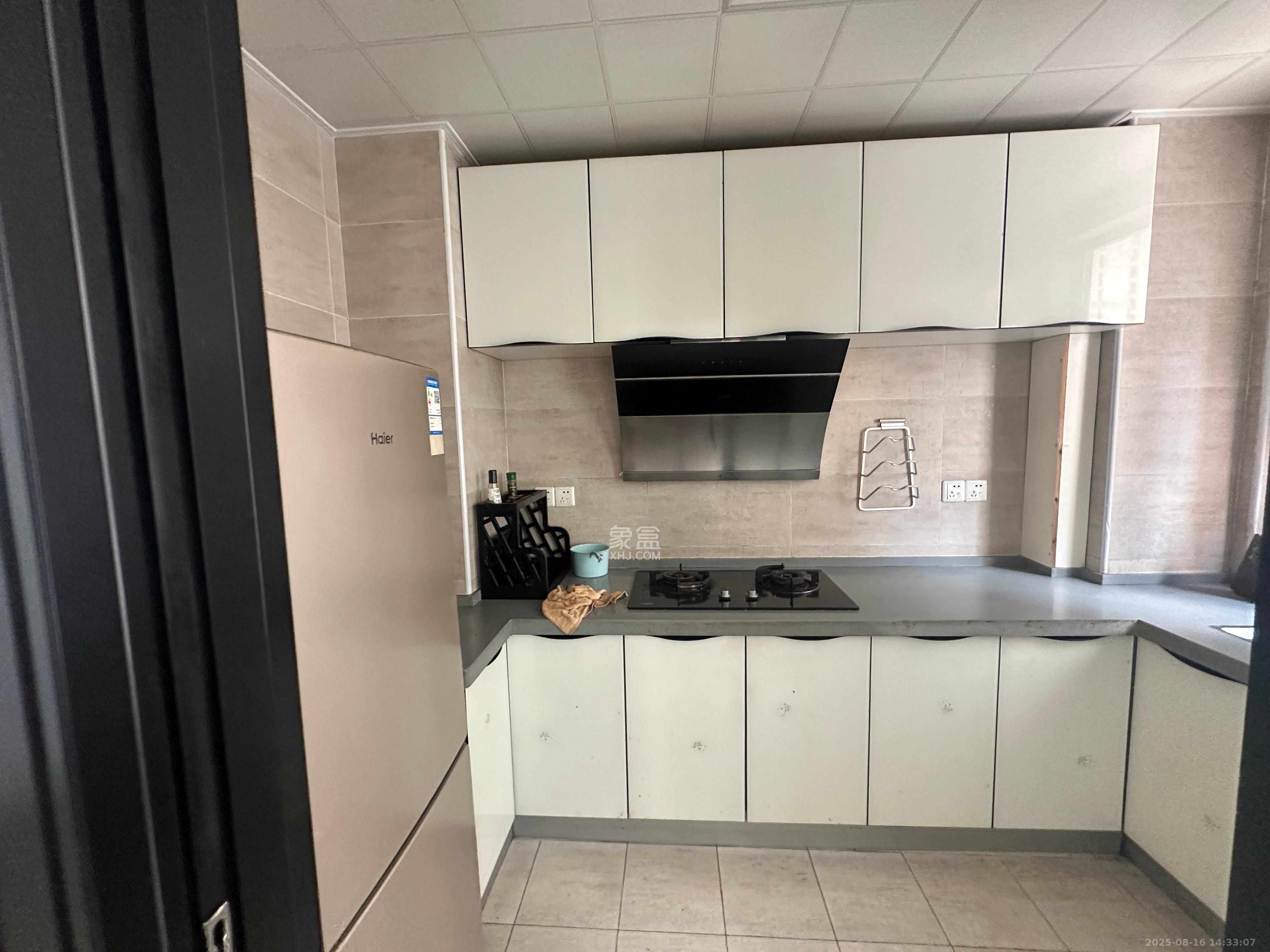 保利天禧D区 4室2厅2卫 3900.0元/月 保利天禧D区 4室2厅2卫 3900.0元/月室内图