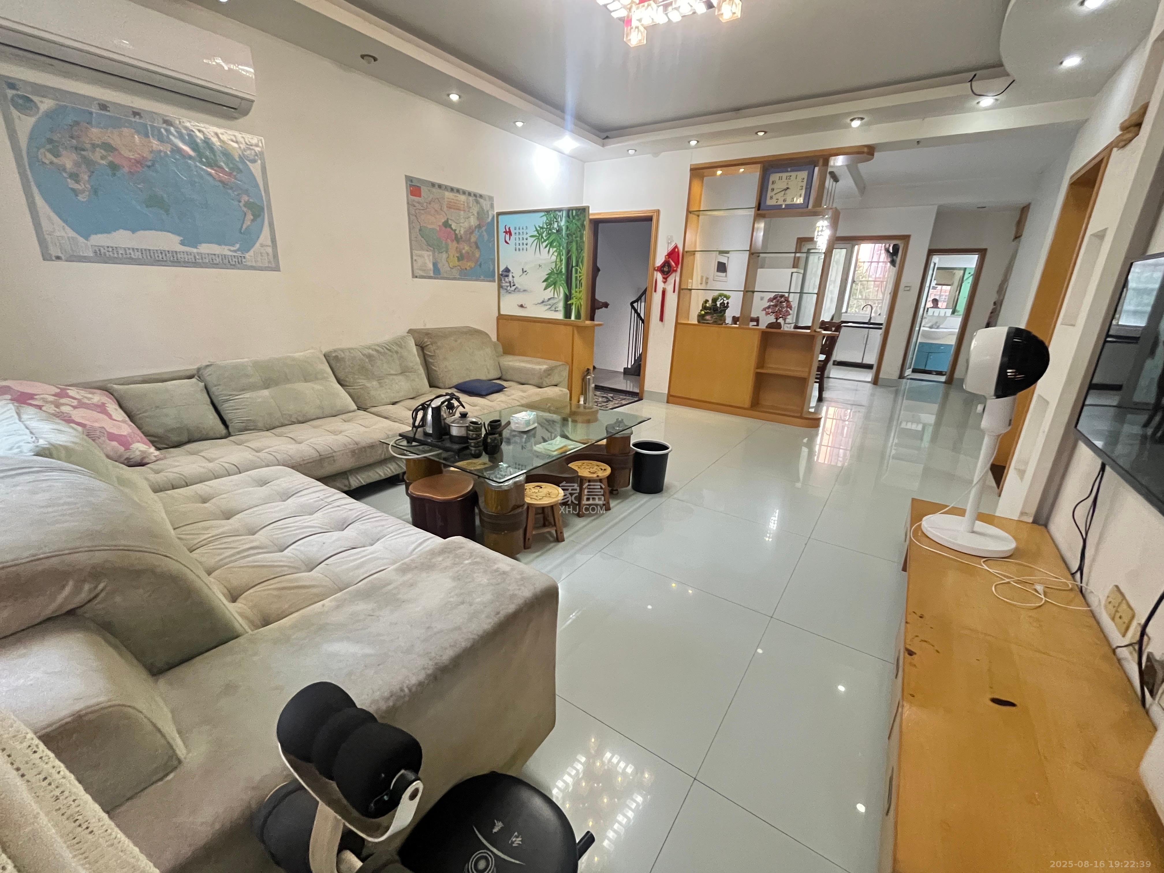 香海西岸  3室1厅1卫   2260.00元/月室内图