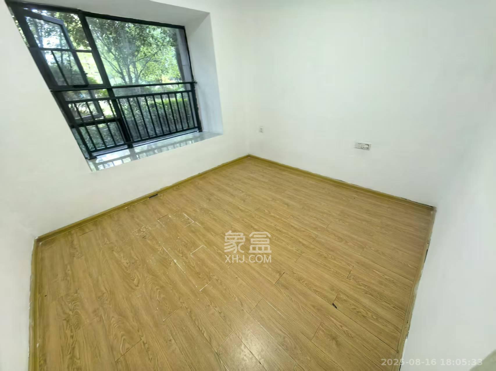 中建梅溪湖中心  3室2厅2卫   3100.00元/月室内图