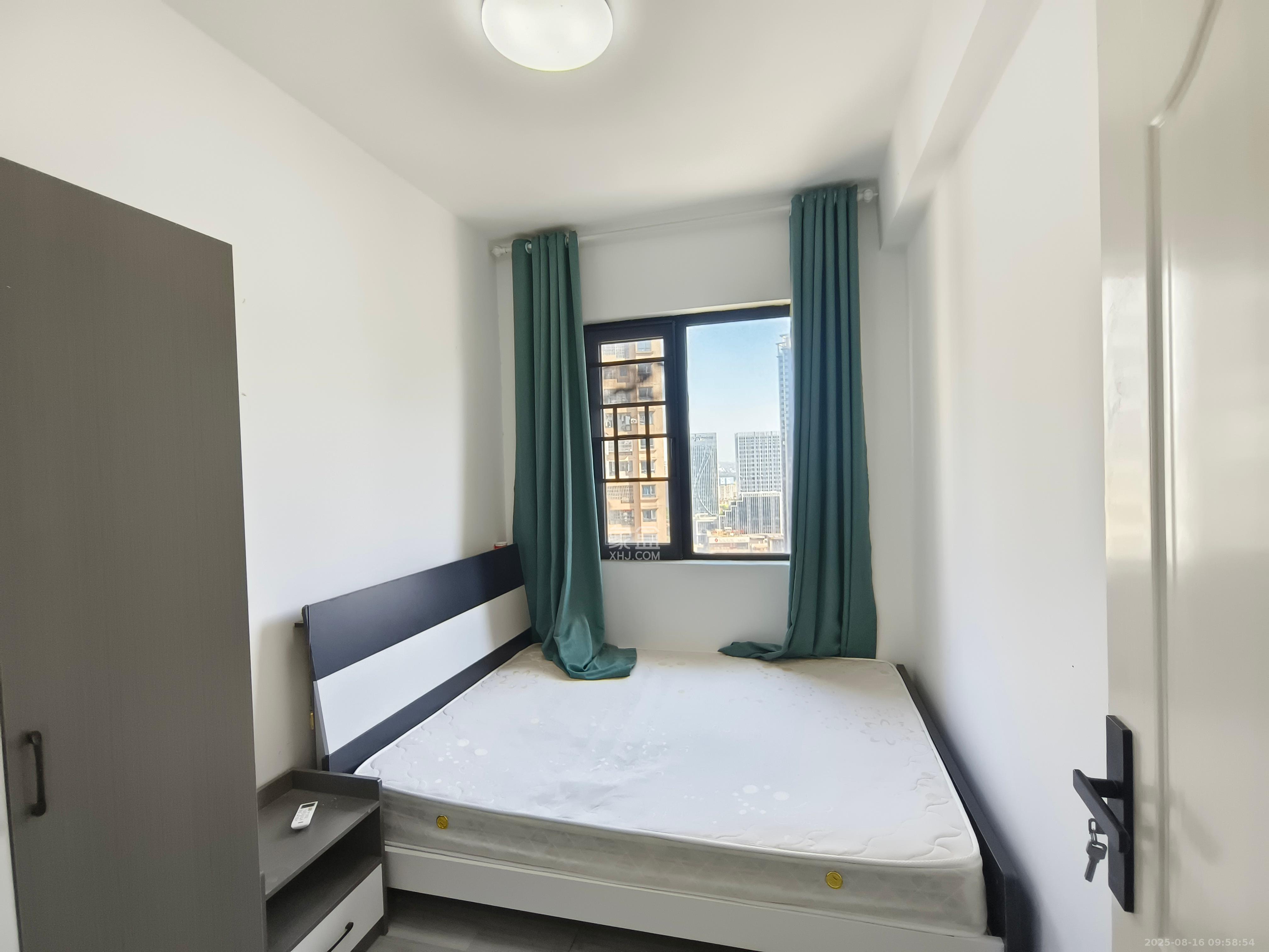 勤诚达境界城 4室2厅2卫 2500.0元/月 勤诚达境界城 4室2厅2卫 2500.0元/月室内图