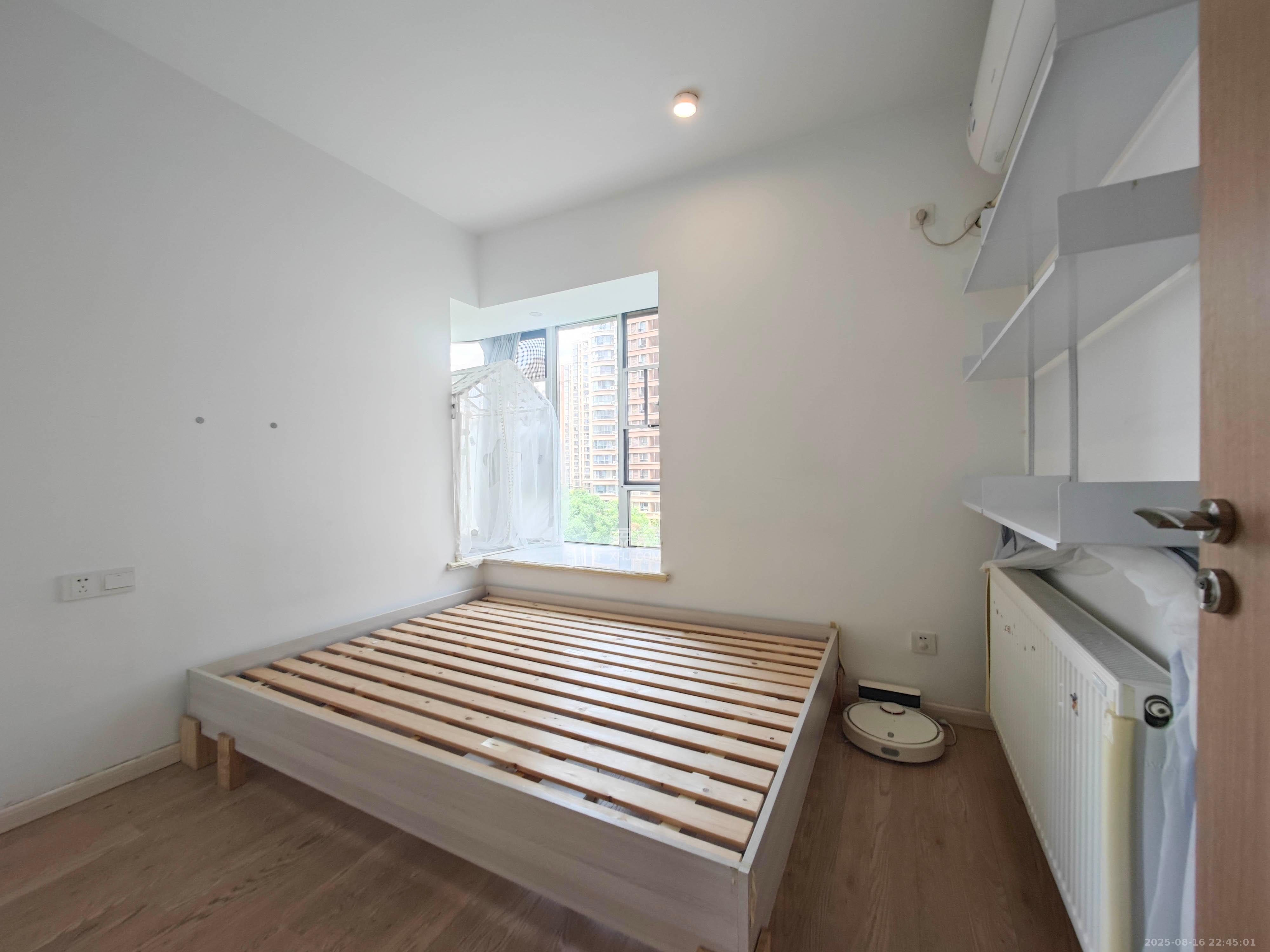 五矿万境水岸一期（万境水岸嘉苑）  3室2厅1卫    128.0万卧室