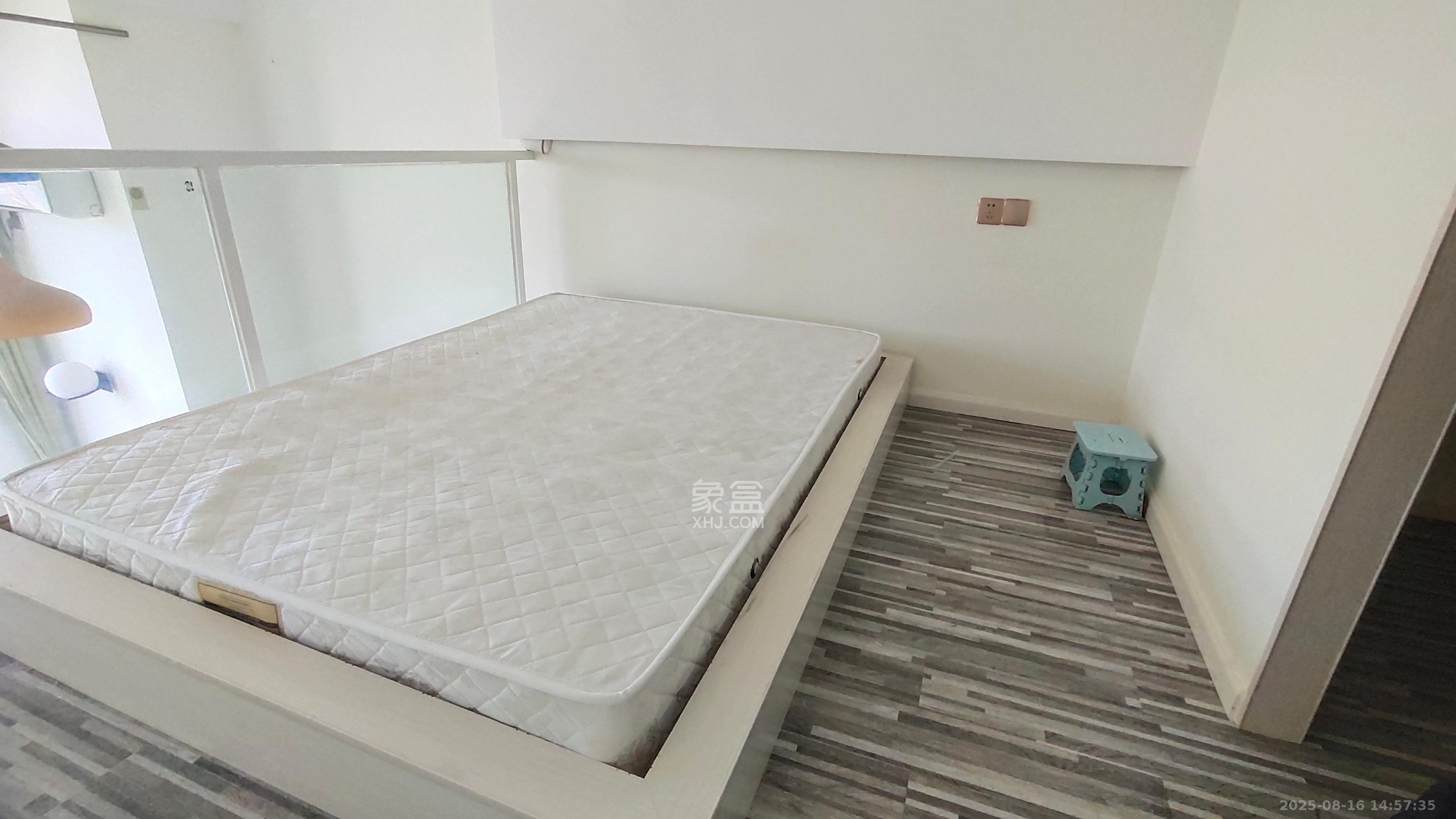 兰亭湾畔  1室1厅1卫    1800.0元/月室内图