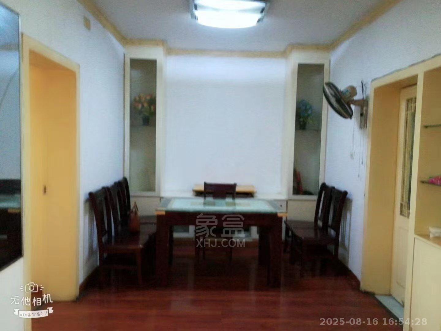 响石花园 2室1厅1卫 1000.0元/月 响石花园 2室1厅1卫 1000.0元/月室内图