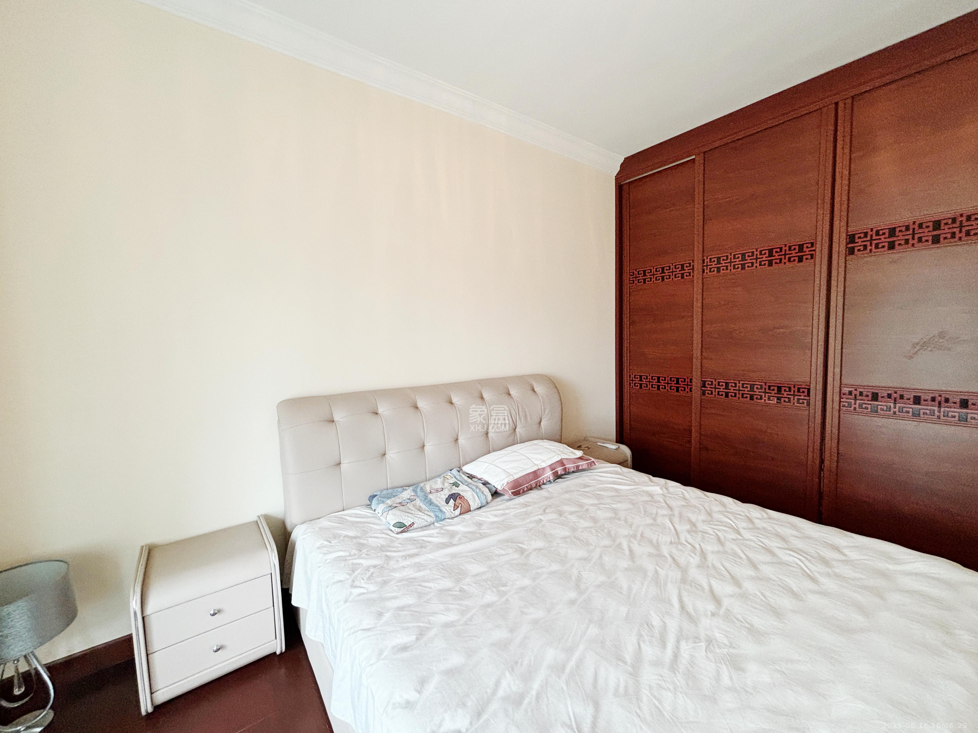 恒大御景湾  2室2厅1卫    2900.0元/月室内图