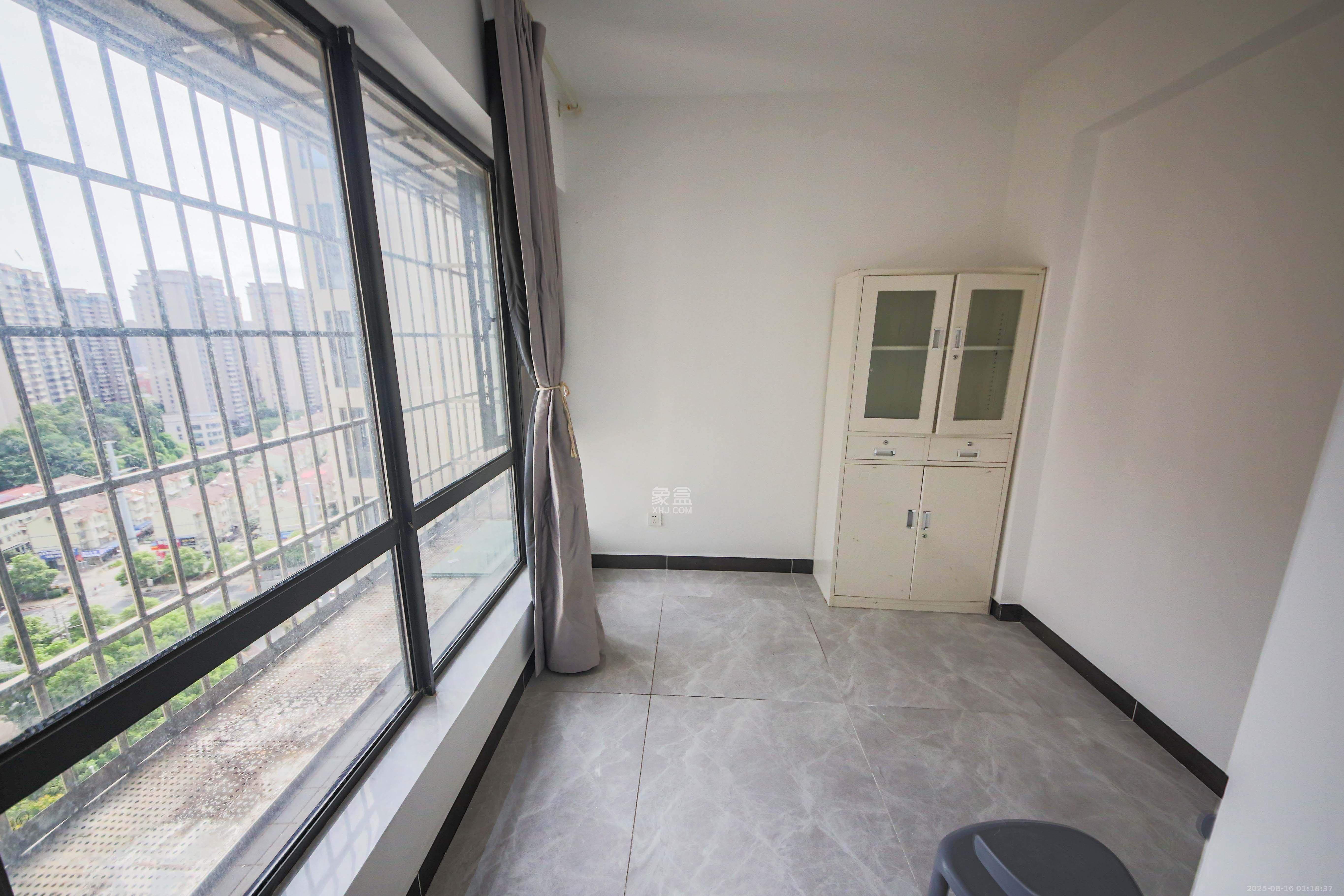 和庄  3室1厅1卫    86.0万 和庄  3室1厅1卫    86.0万阳台