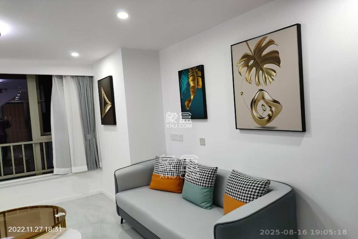 梅溪湖金茂湾  1室1厅1卫    2100.0元/月 梅溪湖金茂湾  1室1厅1卫    2100.0元/月室内图1