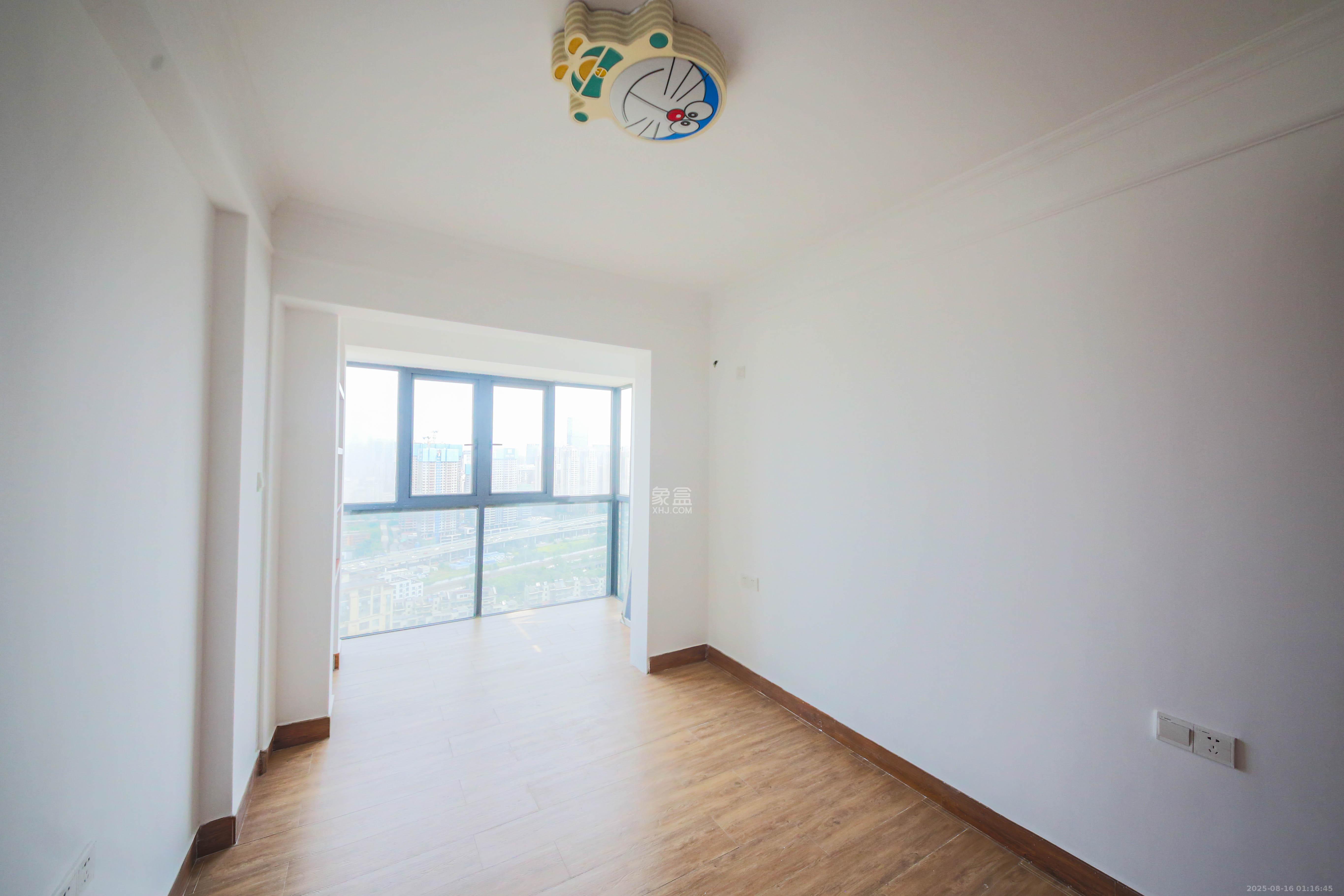 博林金谷  3室2厅2卫    115.0万 博林金谷  3室2厅2卫    115.0万卧室