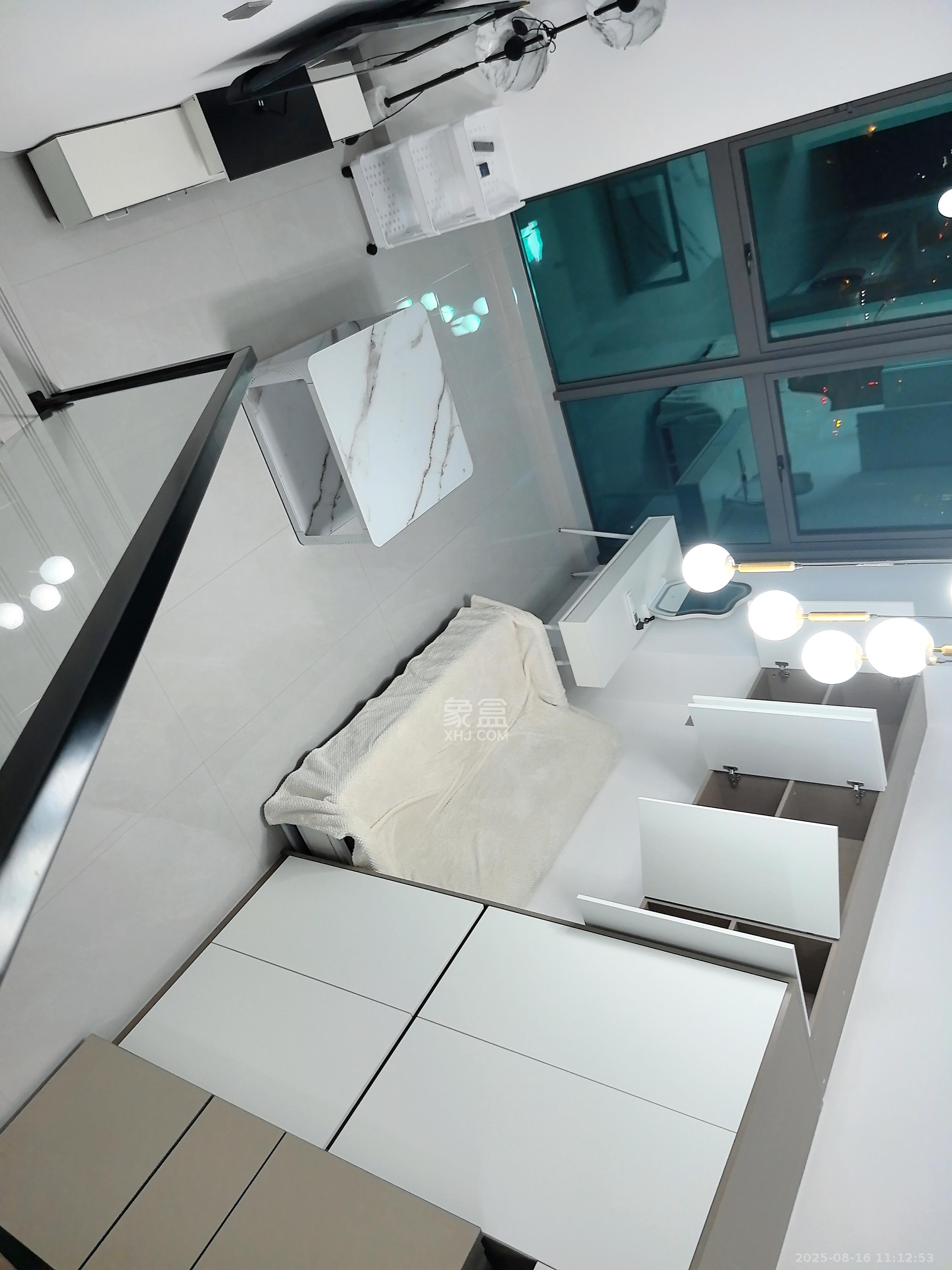 绿地商务广场 1室1厅1卫 1800.0元/月 绿地商务广场 1室1厅1卫 1800.0元/月室内图