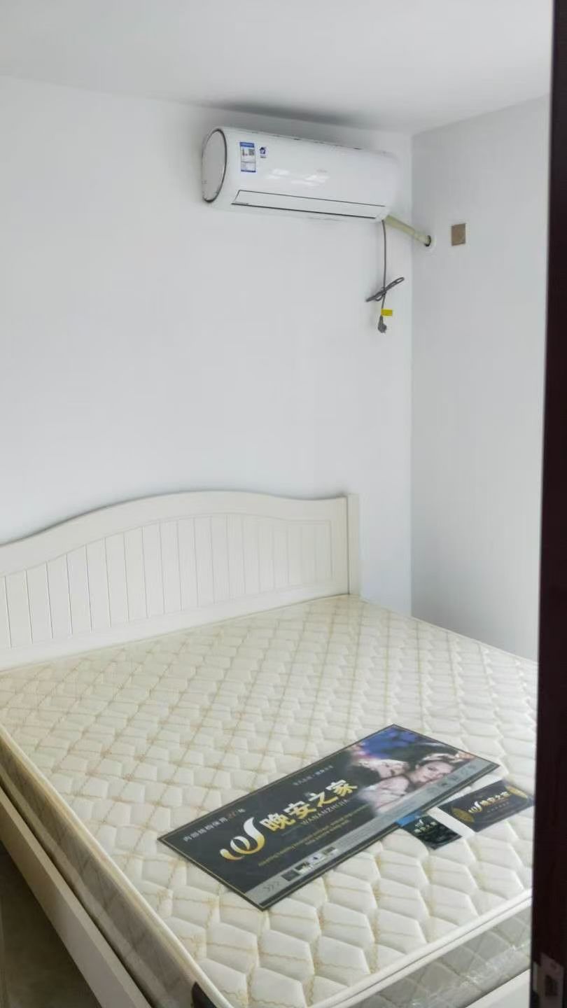 富成大厦 3室2厅1卫 2500.0元/月 富成大厦 3室2厅1卫 2500.0元/月室内图