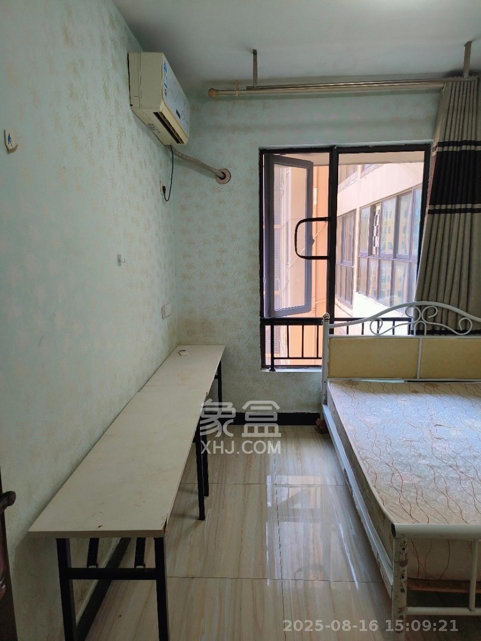 雨花公馆(紫苔名苑) 4室2厅2卫 3000.0元/月 雨花公馆(紫苔名苑) 4室2厅2卫 3000.0元/月室内图