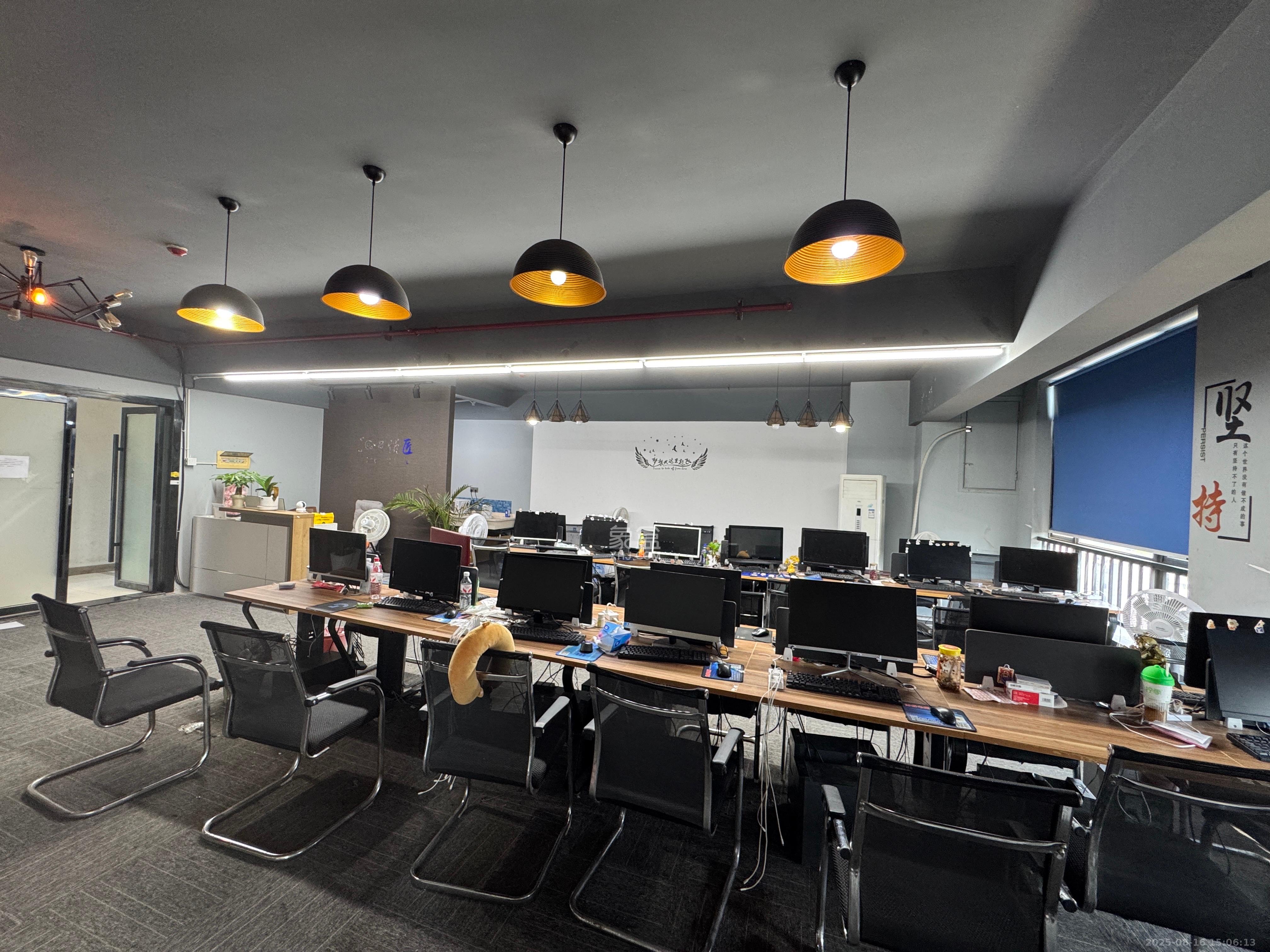 湘域相遇 2室1厅0卫 5500.0元/月 湘域相遇 2室1厅0卫 5500.0元/月室内图