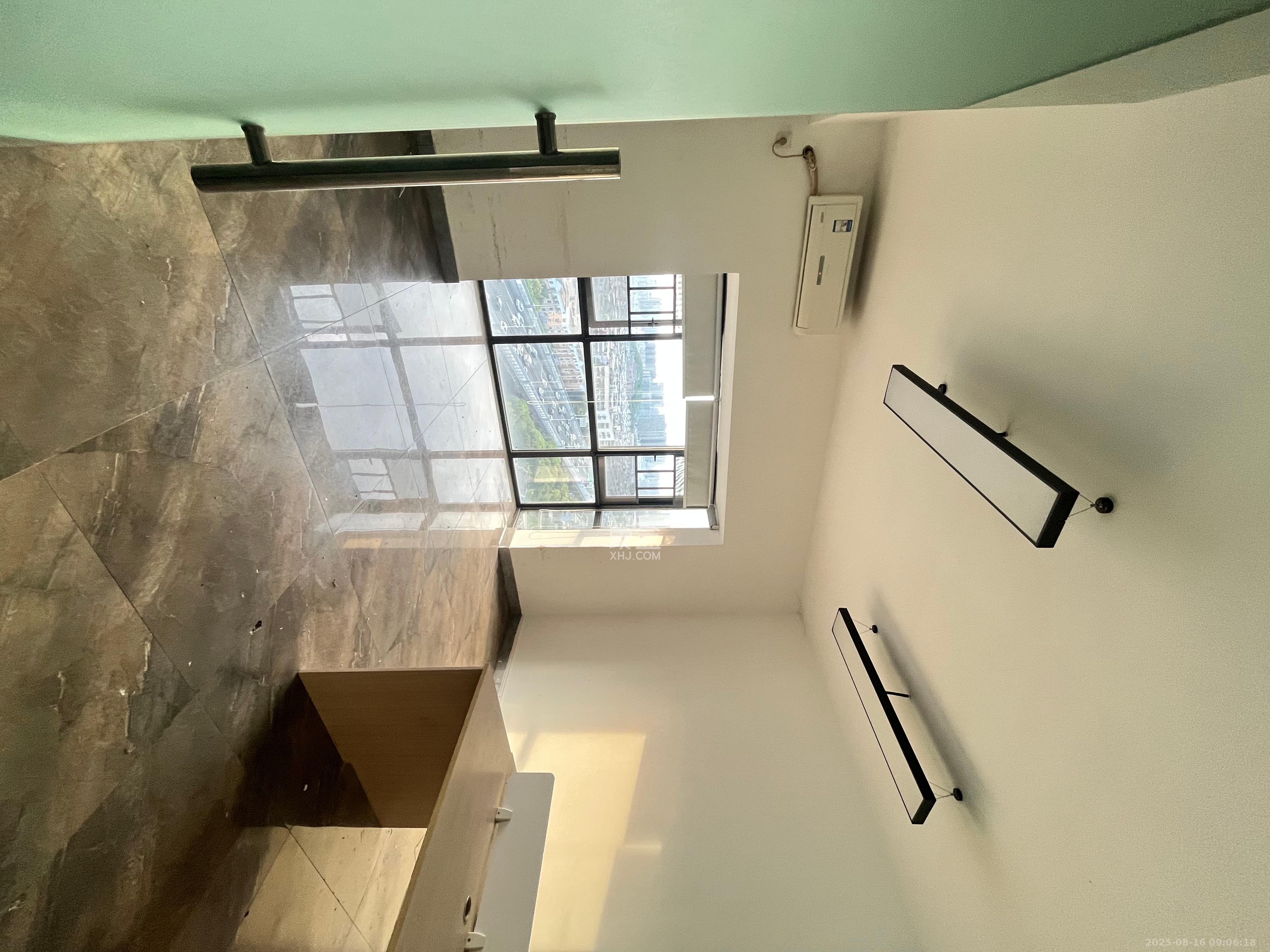 建安新商汇 7室2厅2卫 5500.0元/月 建安新商汇 7室2厅2卫 5500.0元/月室内图