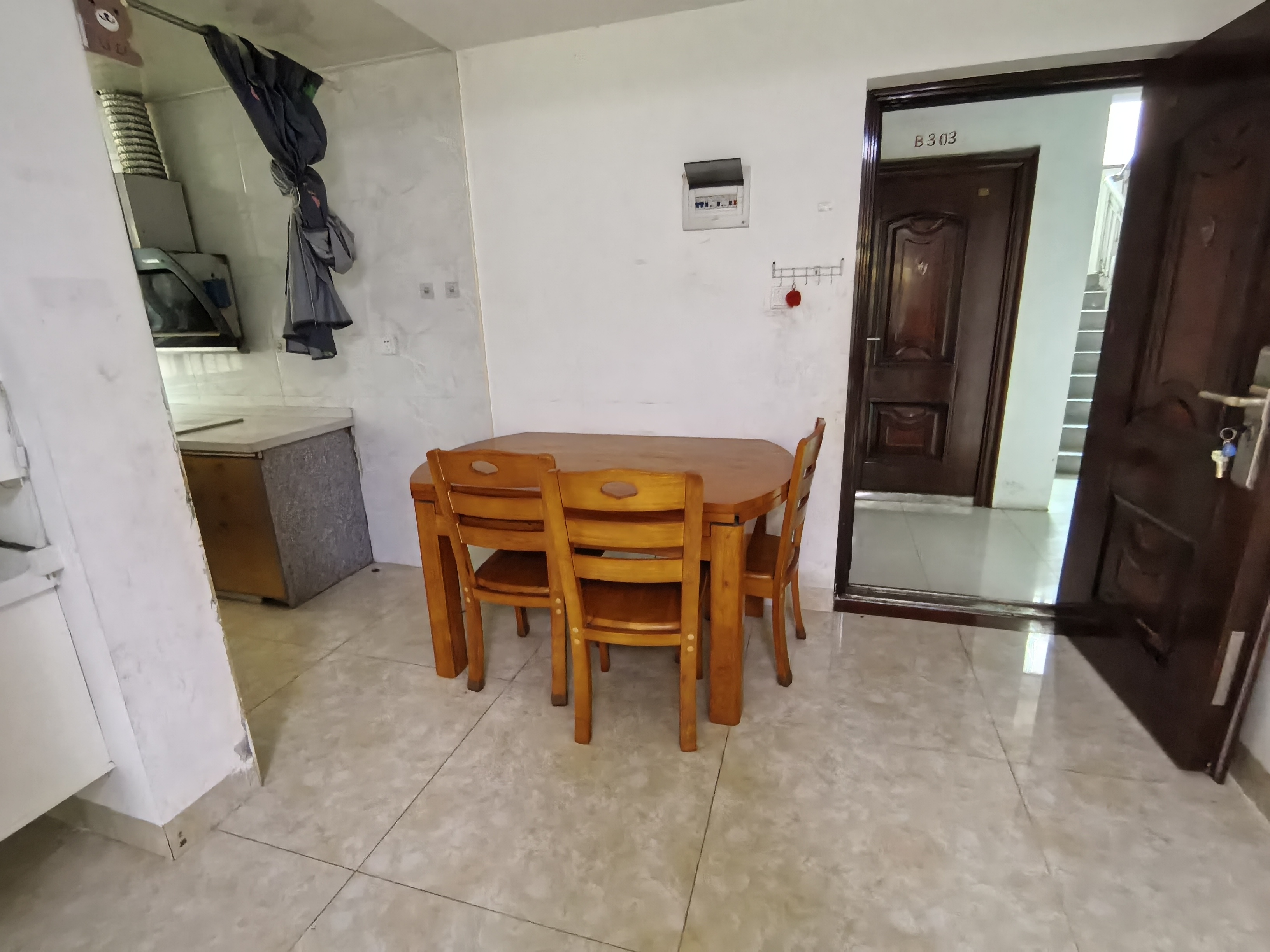 振发二里12号 1室1厅1卫 1600.0元/月 振发二里12号 1室1厅1卫 1600.0元/月室内图