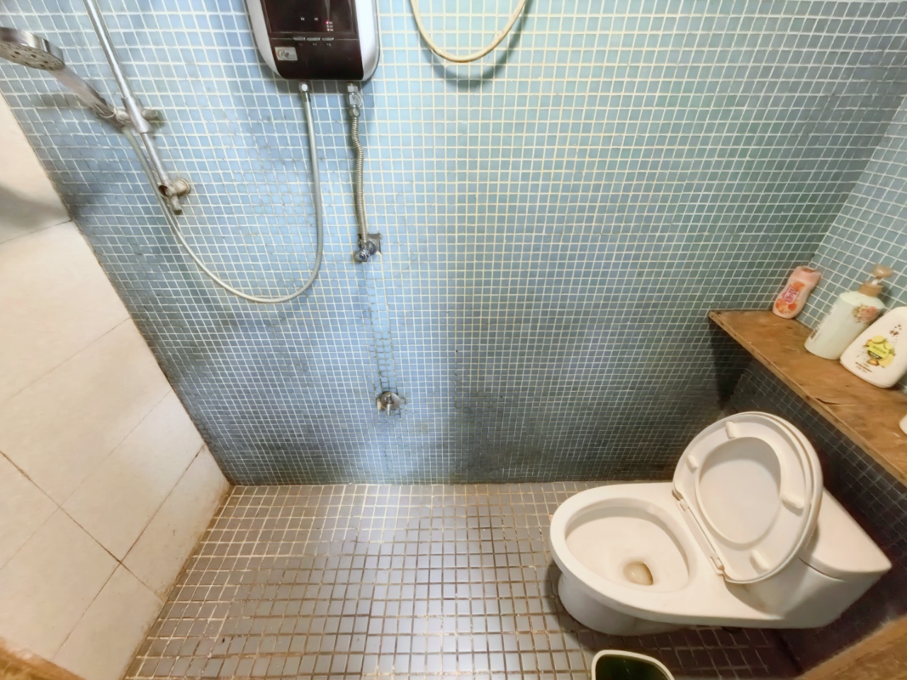 绅蓝都市  2室1厅1卫   1700.00元/月室内图