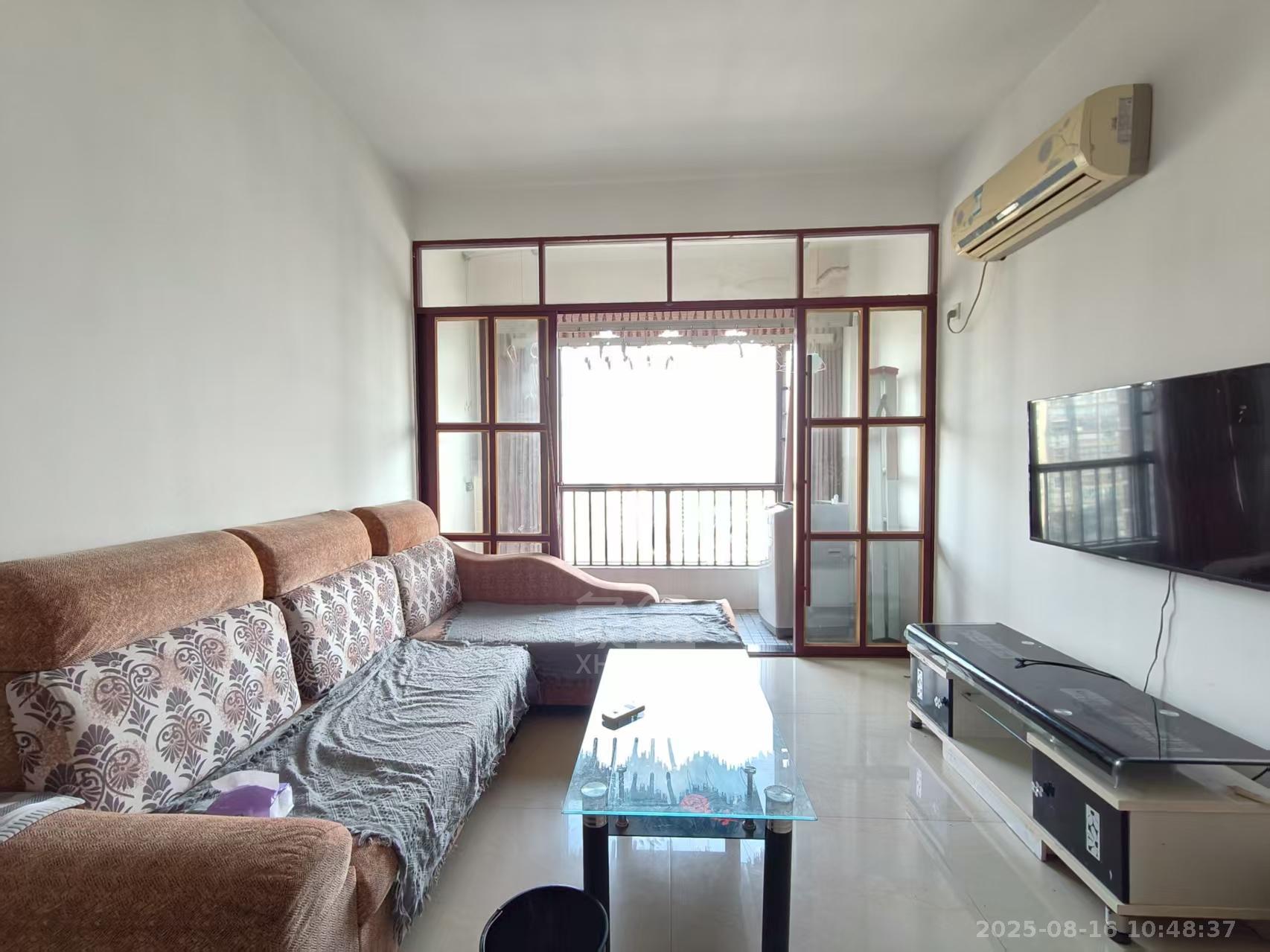 华晨御园 2室2厅1卫 1400.0元/月 华晨御园 2室2厅1卫 1400.0元/月室内图