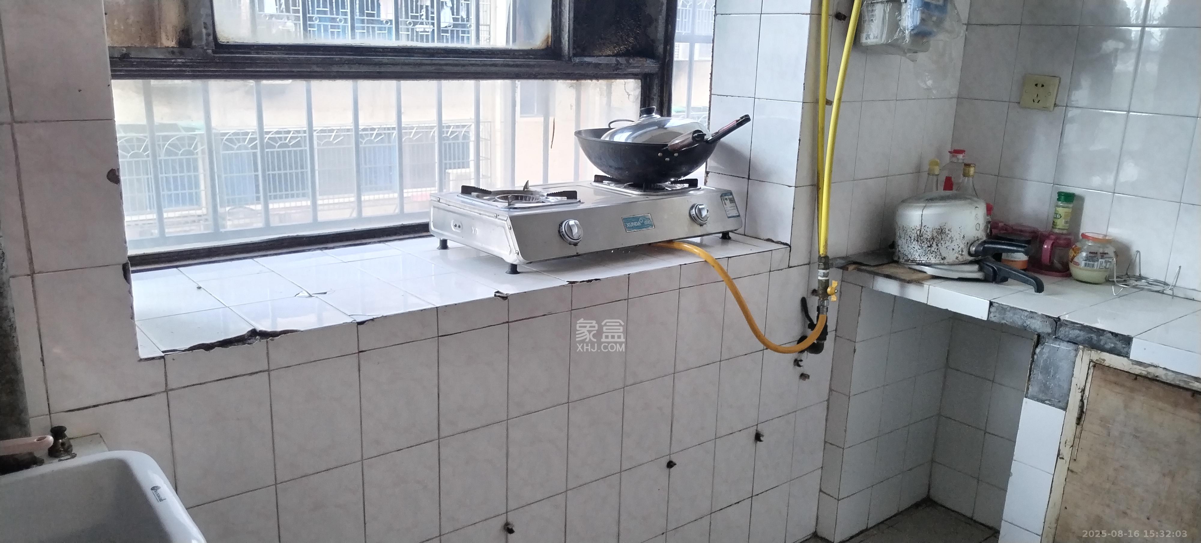 路桥宿舍  2室1厅1卫    1400.0元/月室内图