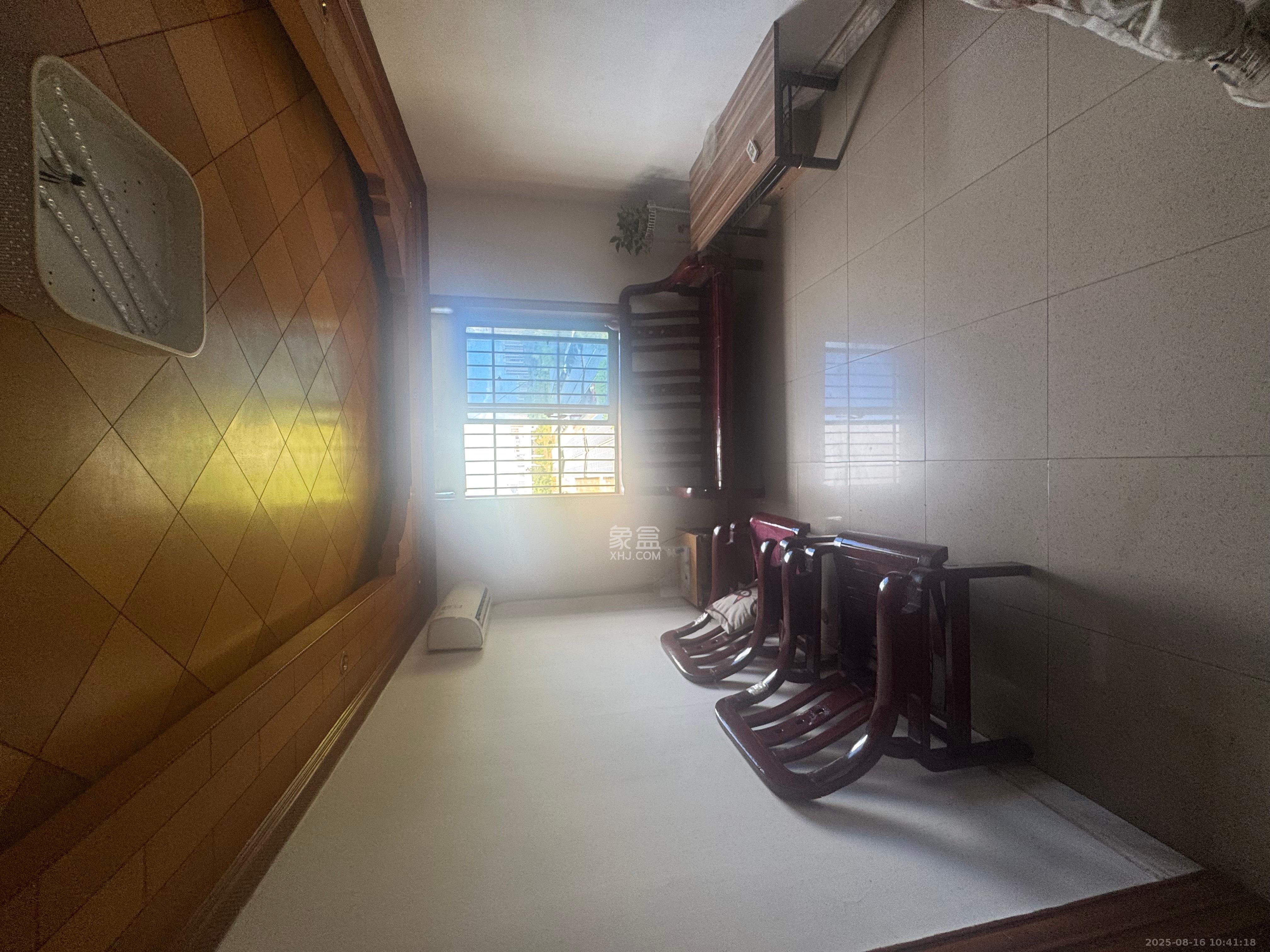 白沙啤酒公寓  2室1厅1卫    1400.0元/月室内图